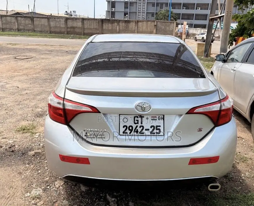 Toyota Corolla S 4dr Sedan (1.8L 4cyl CVT) 2016 Silver