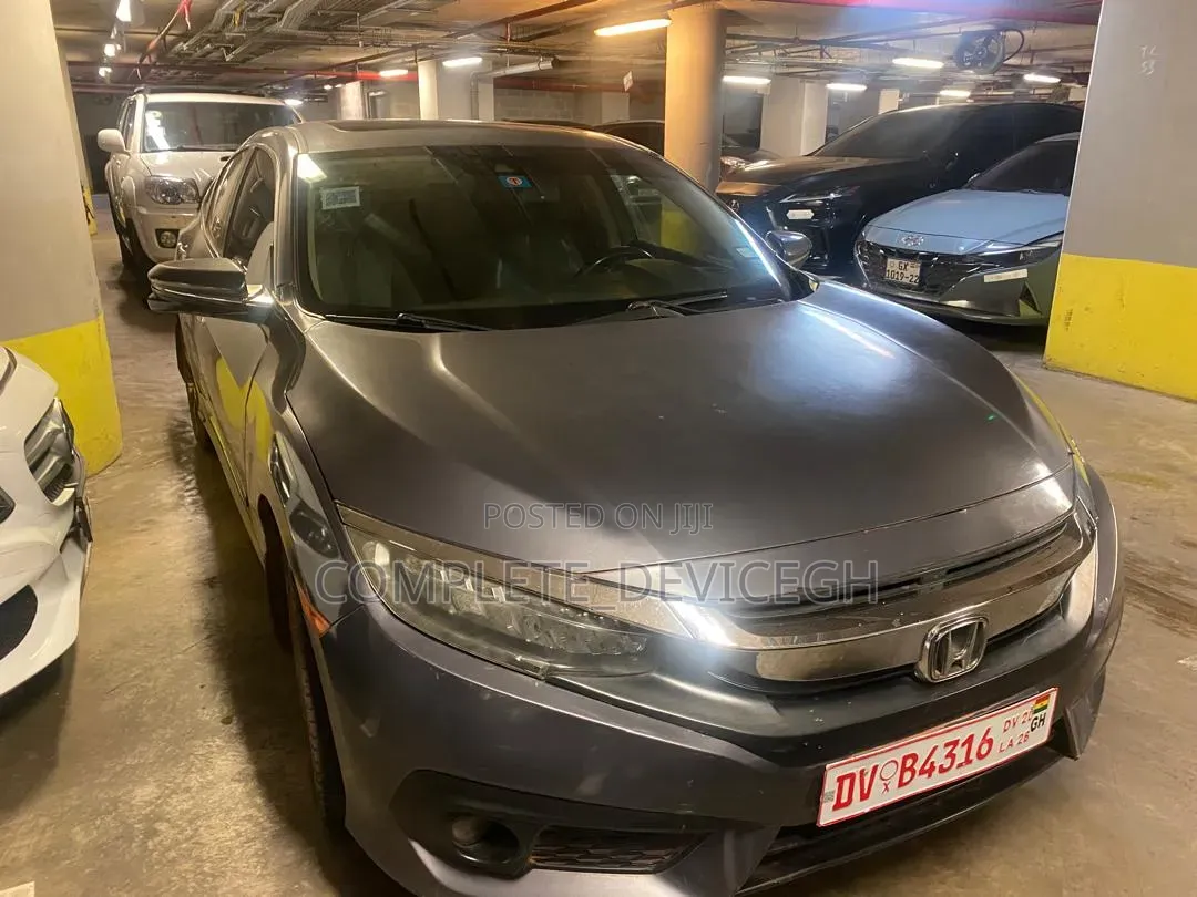 Honda Civic Touring 4dr Sedan (1.5L 4cyl) 2016 Gray