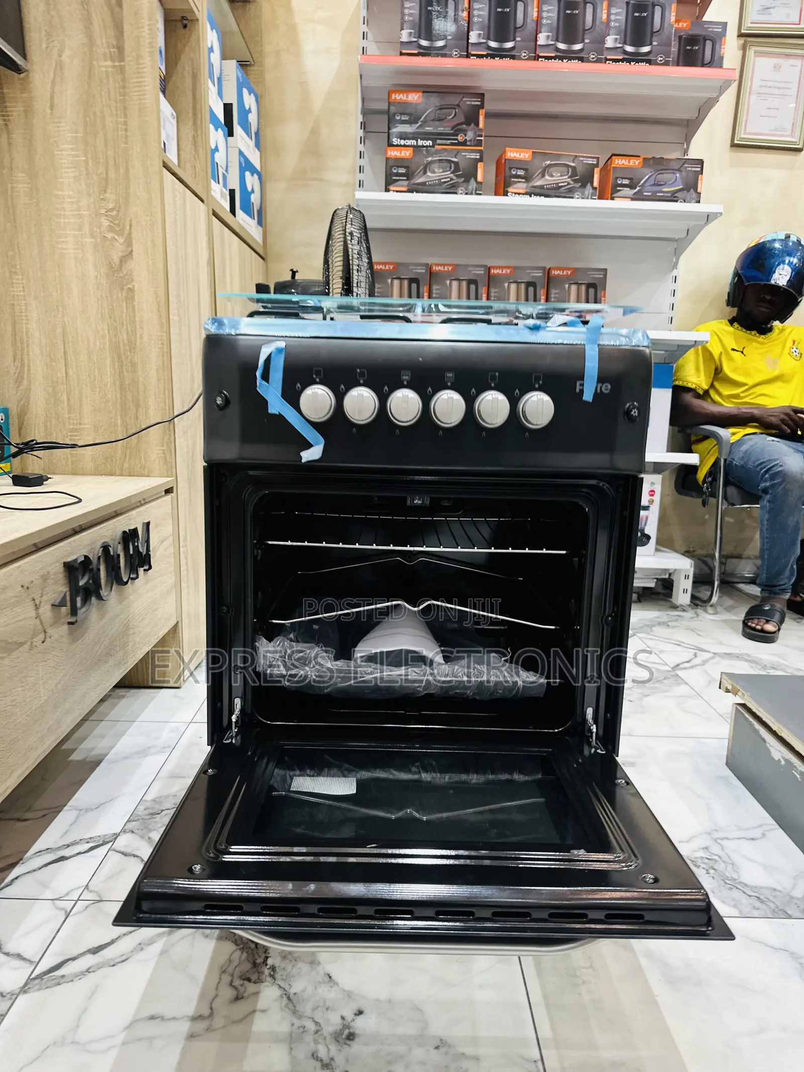 Text Us Fir Your Ferre Gas Cooker Oven 4burner 50/60 New Line