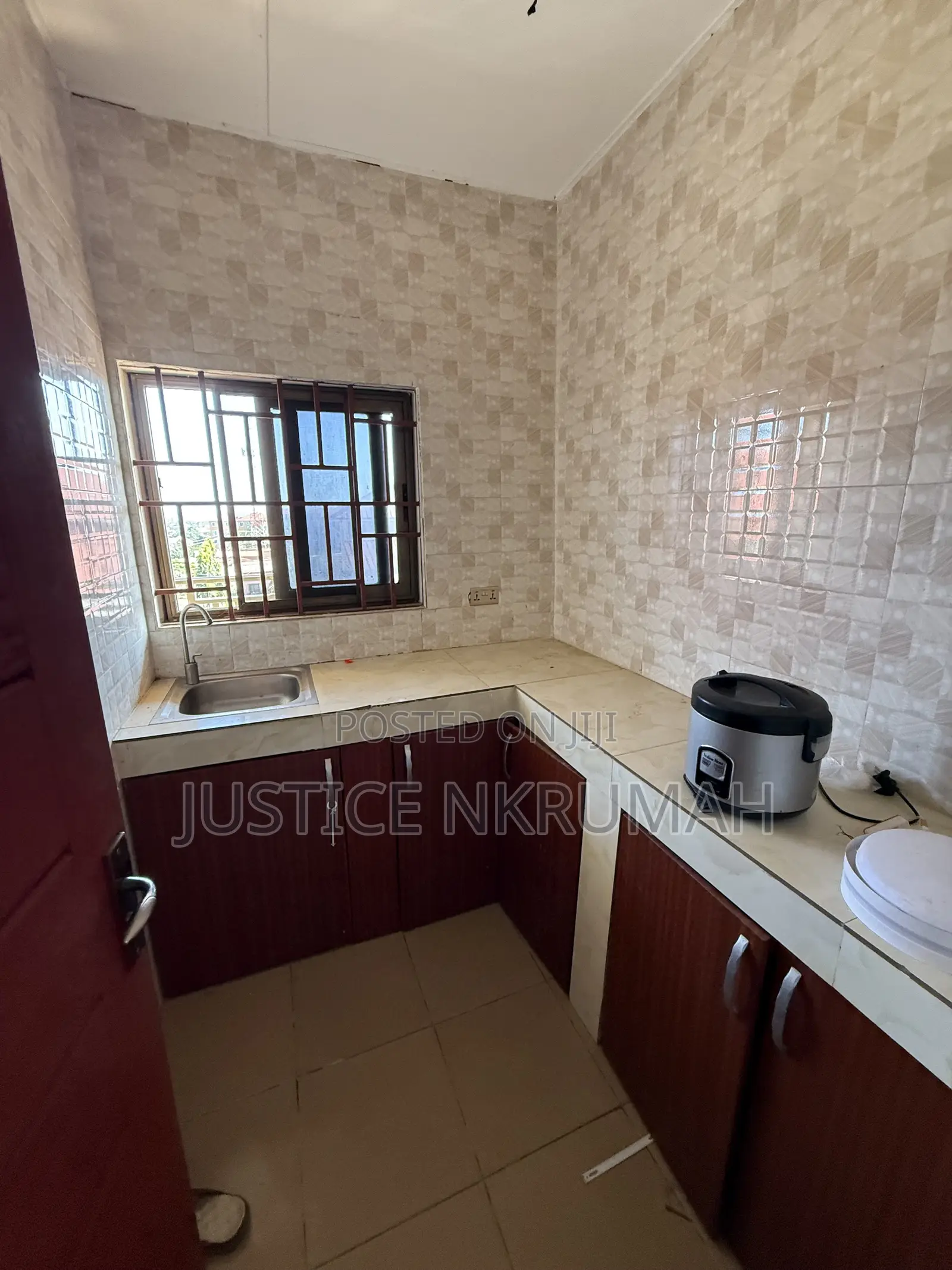 1bdrm Apartment in Old Barrier for rent