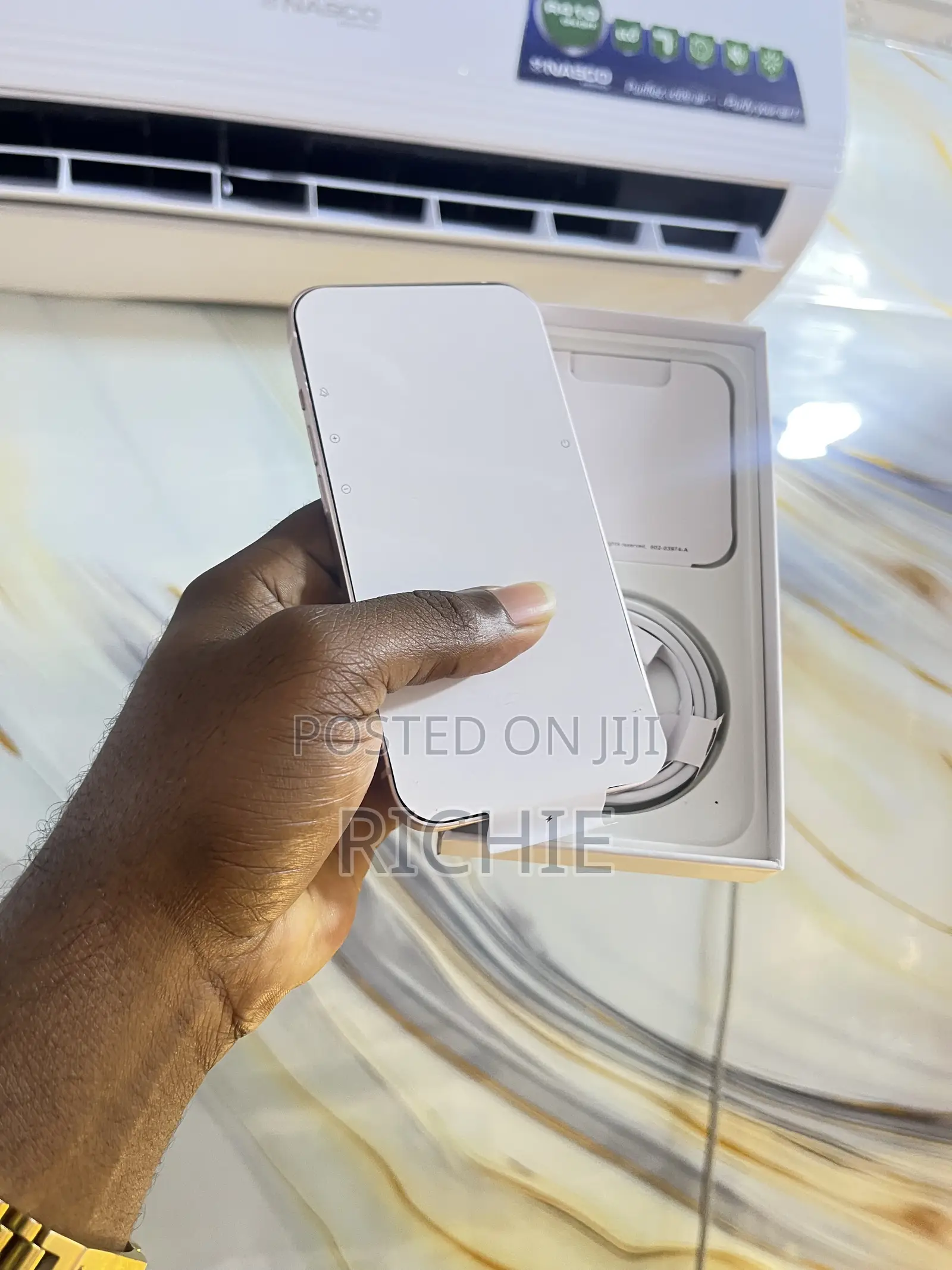New Apple iPhone 13 128 GB White