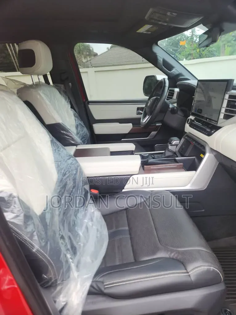 Toyota Tundra 2023 Red