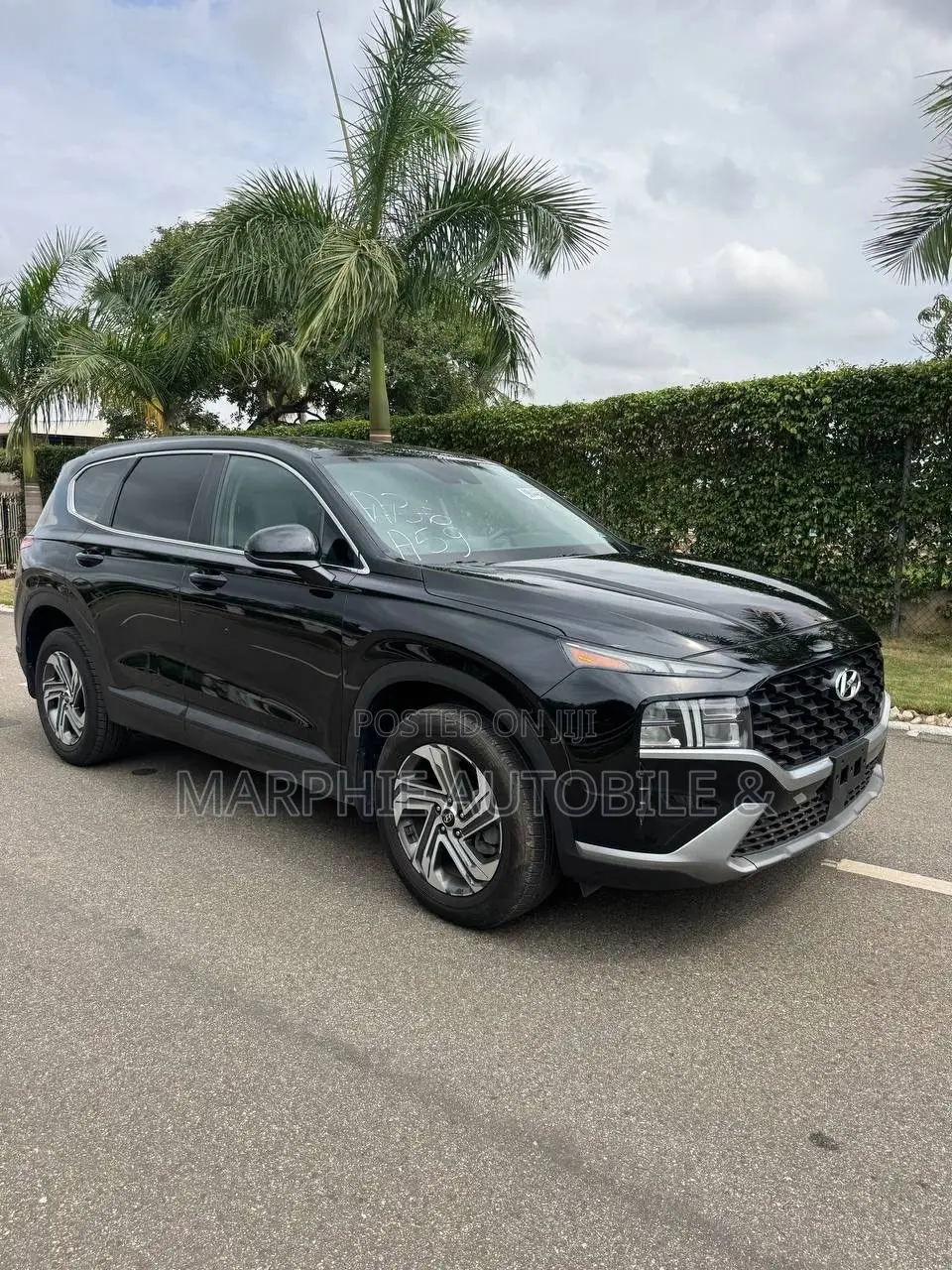 Hyundai Santa Fe SE 2023 Black