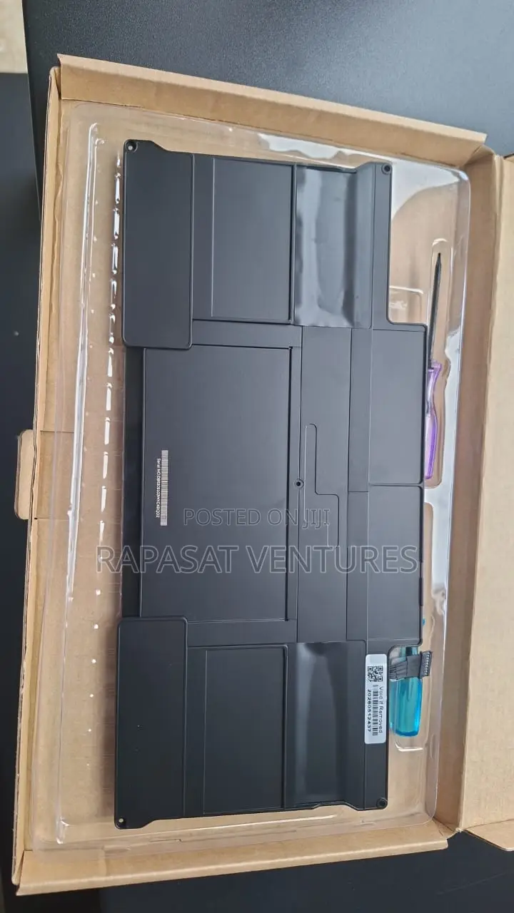 Macbook A1496 Battery