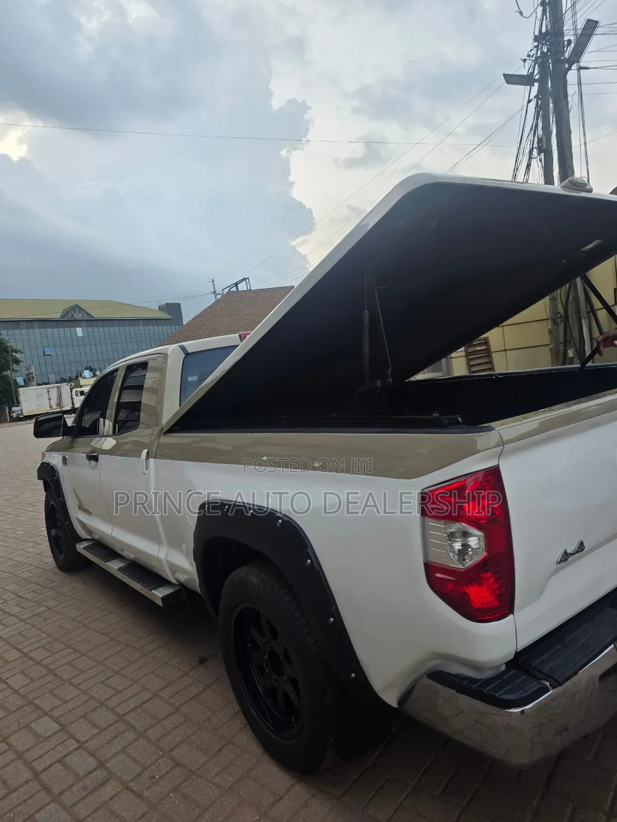 Toyota Tundra 2016 White