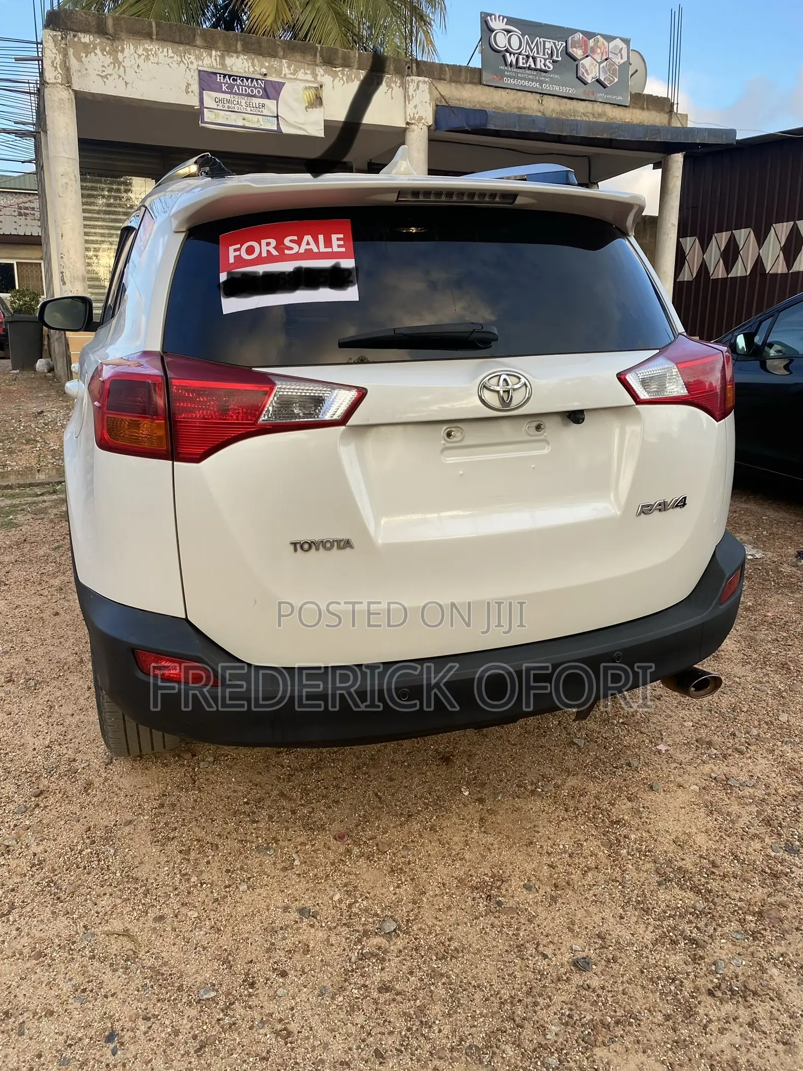 Toyota RAV4 LE 4dr SUV (2.5L 4cyl 6A) 2014 White
