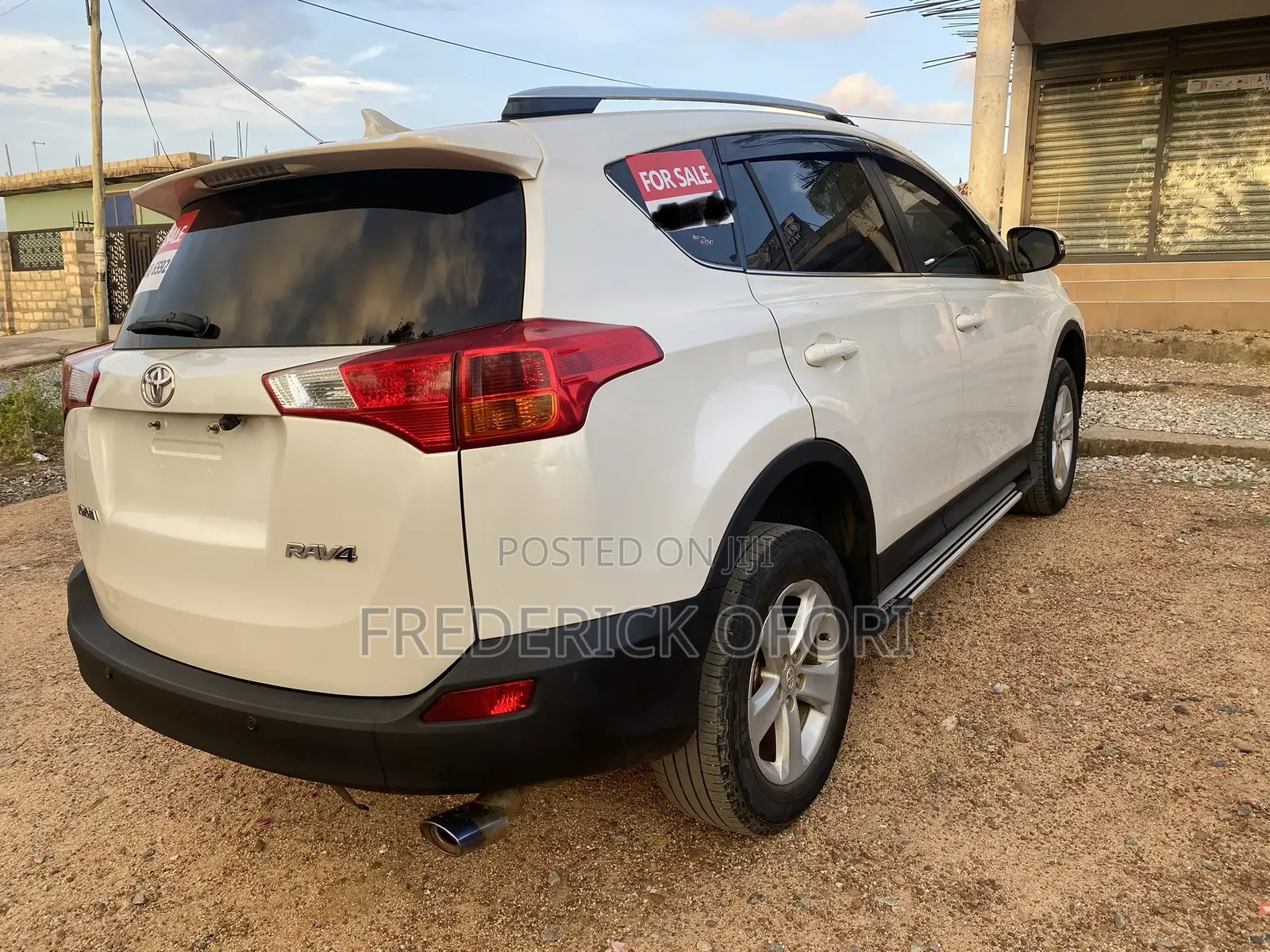 Toyota RAV4 LE 4dr SUV (2.5L 4cyl 6A) 2014 White