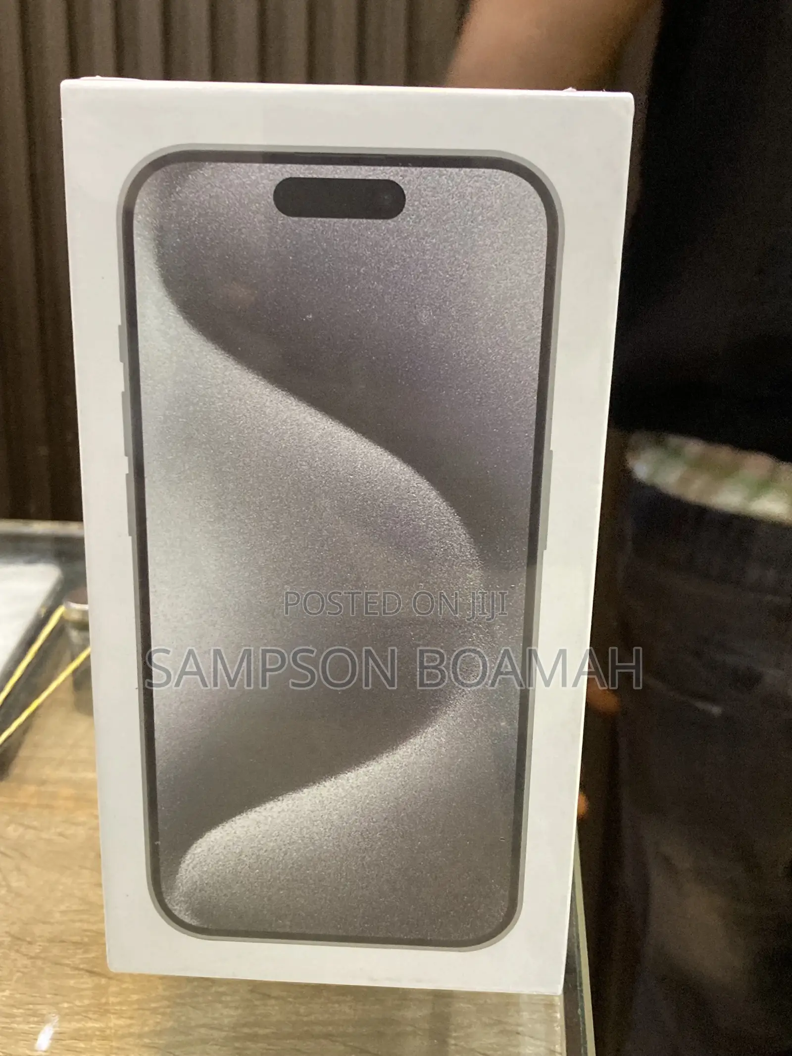 New Apple iPhone 15 Pro 256 GB Gold
