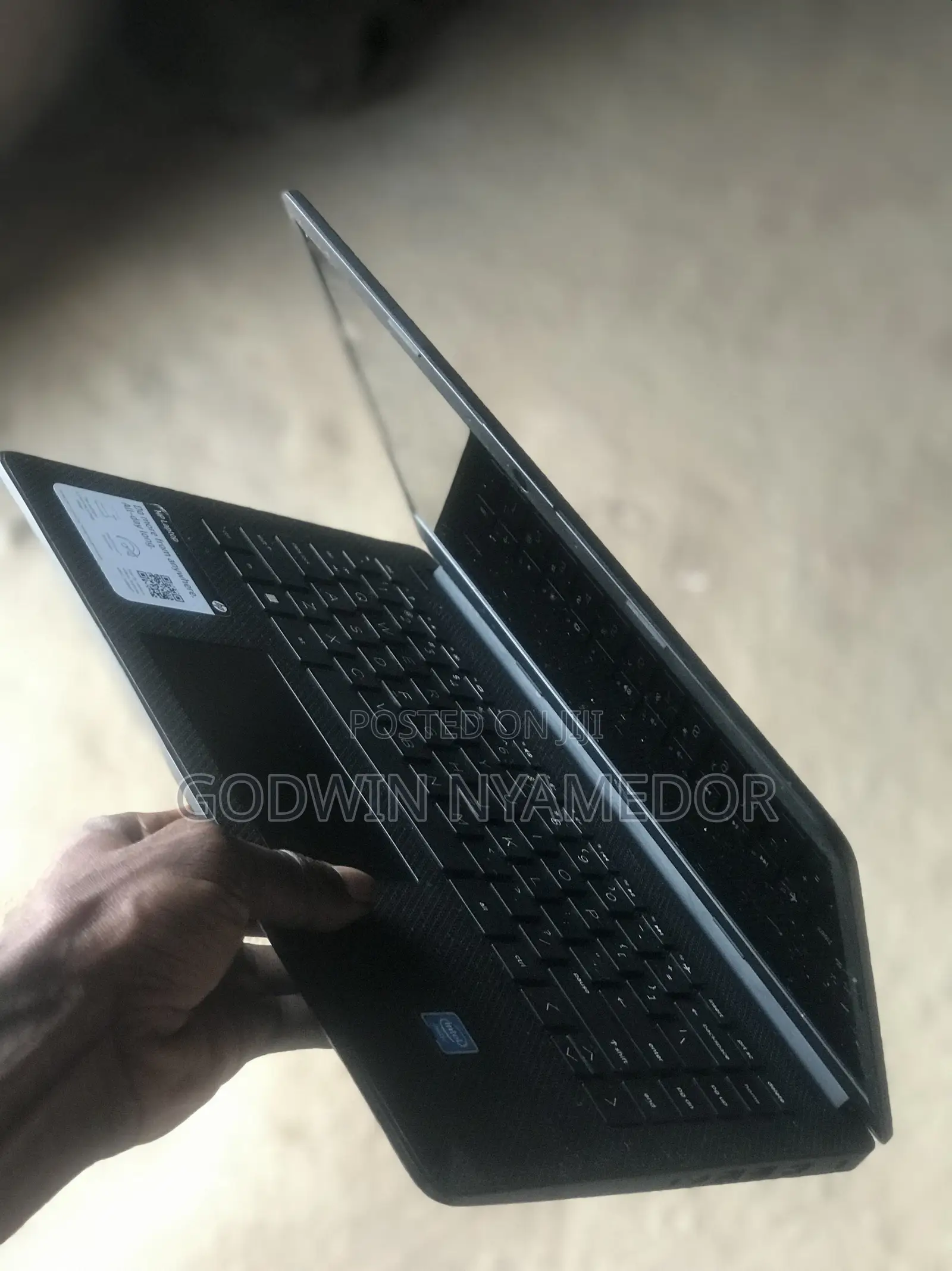 Laptop HP 4GB Intel Celeron HDD+SSD 60GB