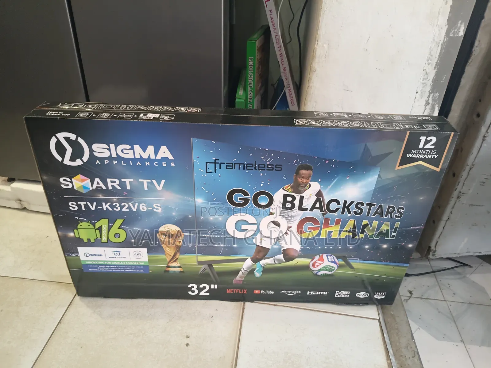 Slim and Flameless Sigma 32inch Smart TV