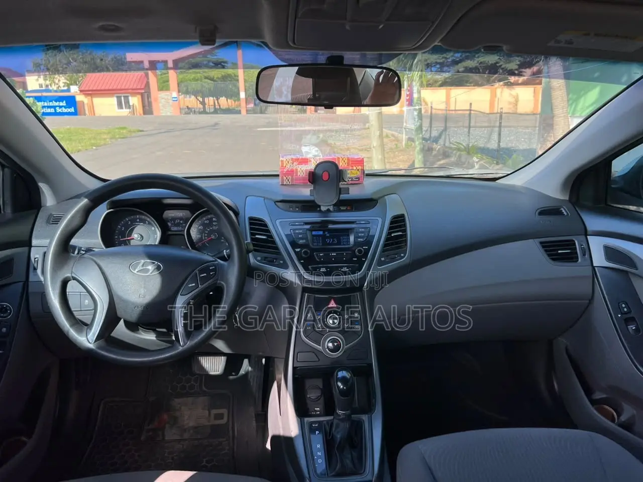 Hyundai Elantra SE 4dr Sedan (1.8L 4cyl 6A) 2015 Silver