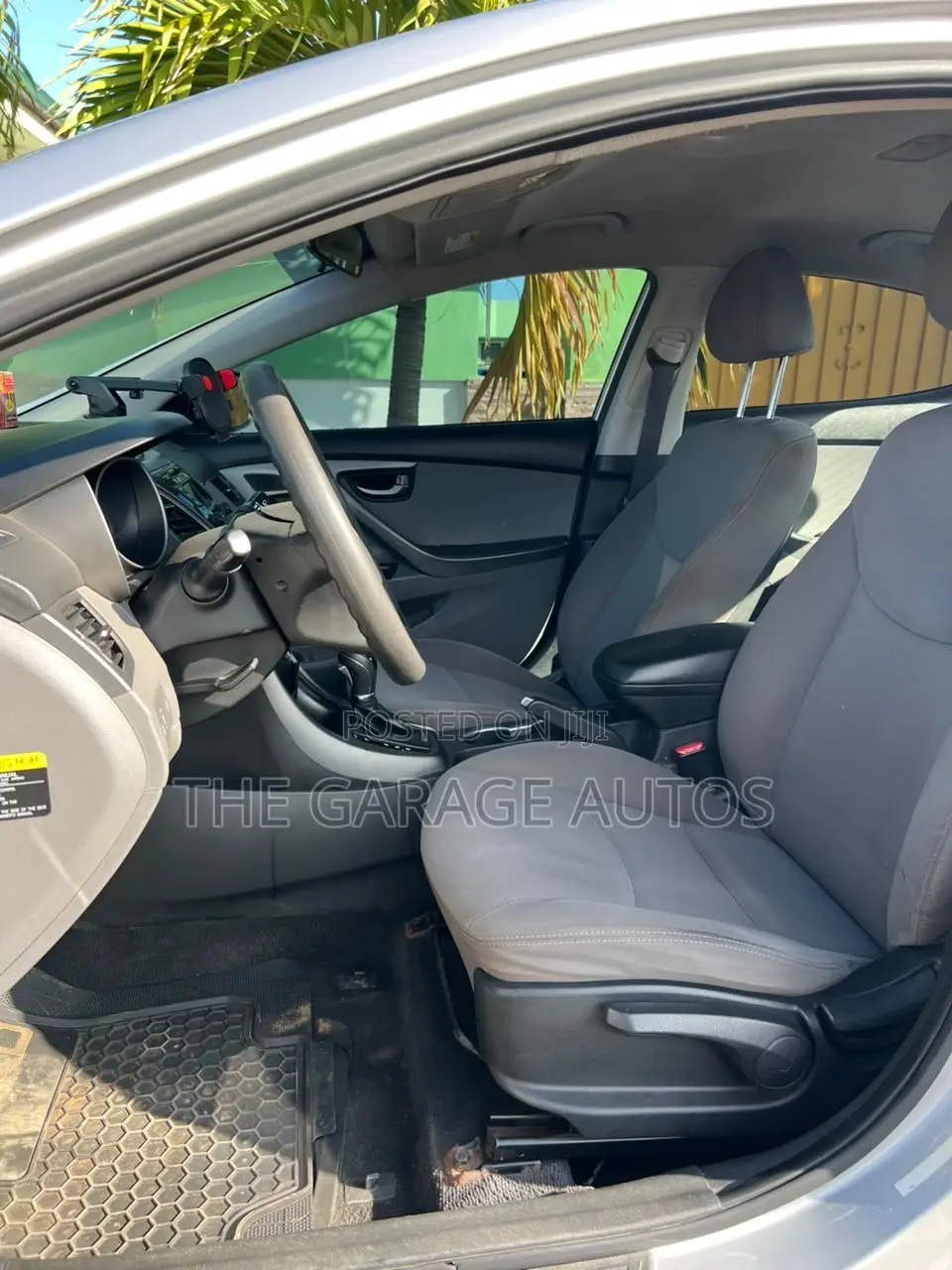 Hyundai Elantra SE 4dr Sedan (1.8L 4cyl 6A) 2015 Silver