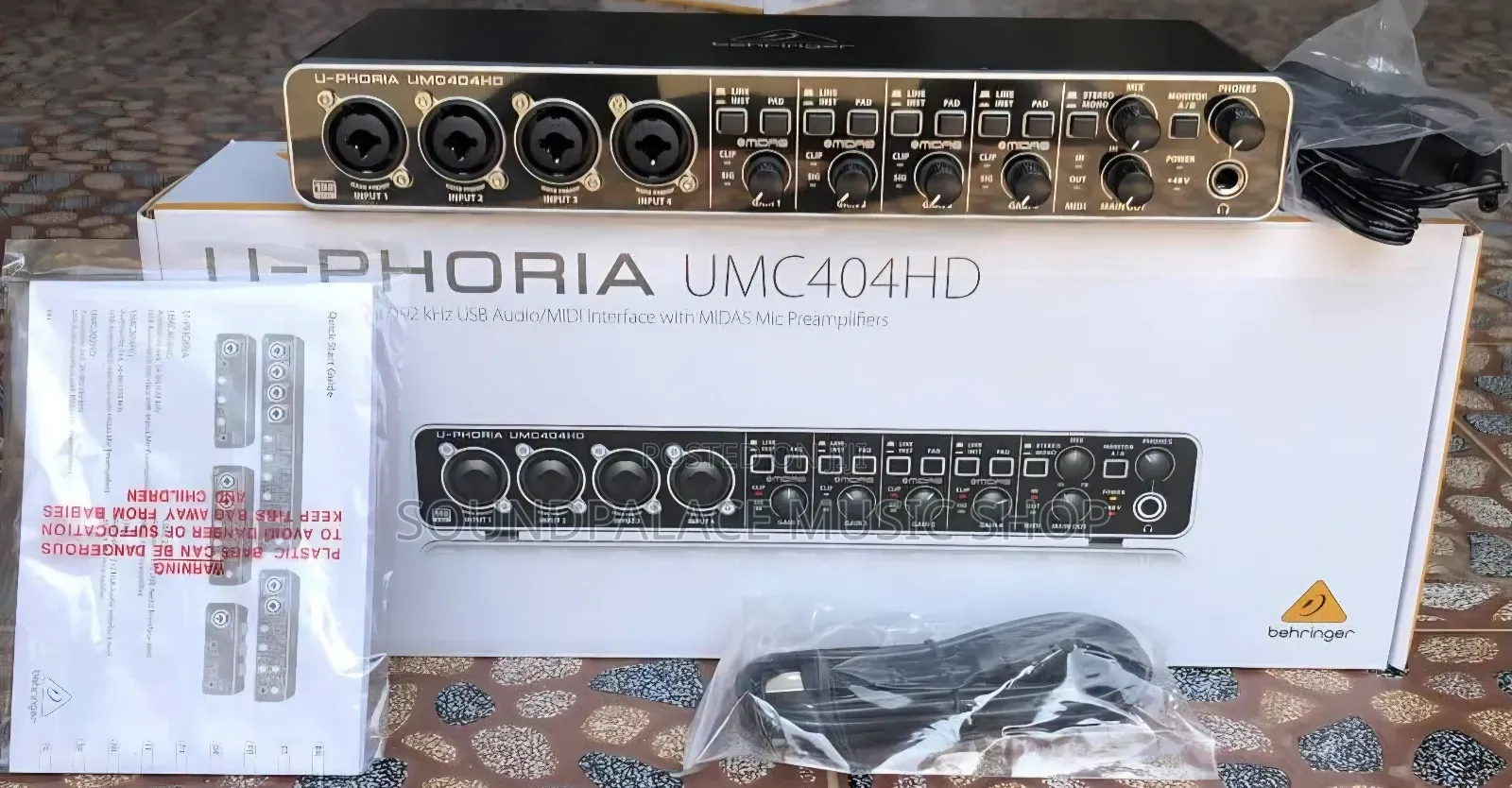 Behringer U-Phoria UMC404HD 4x4 USB Audio and MIDI Interface
