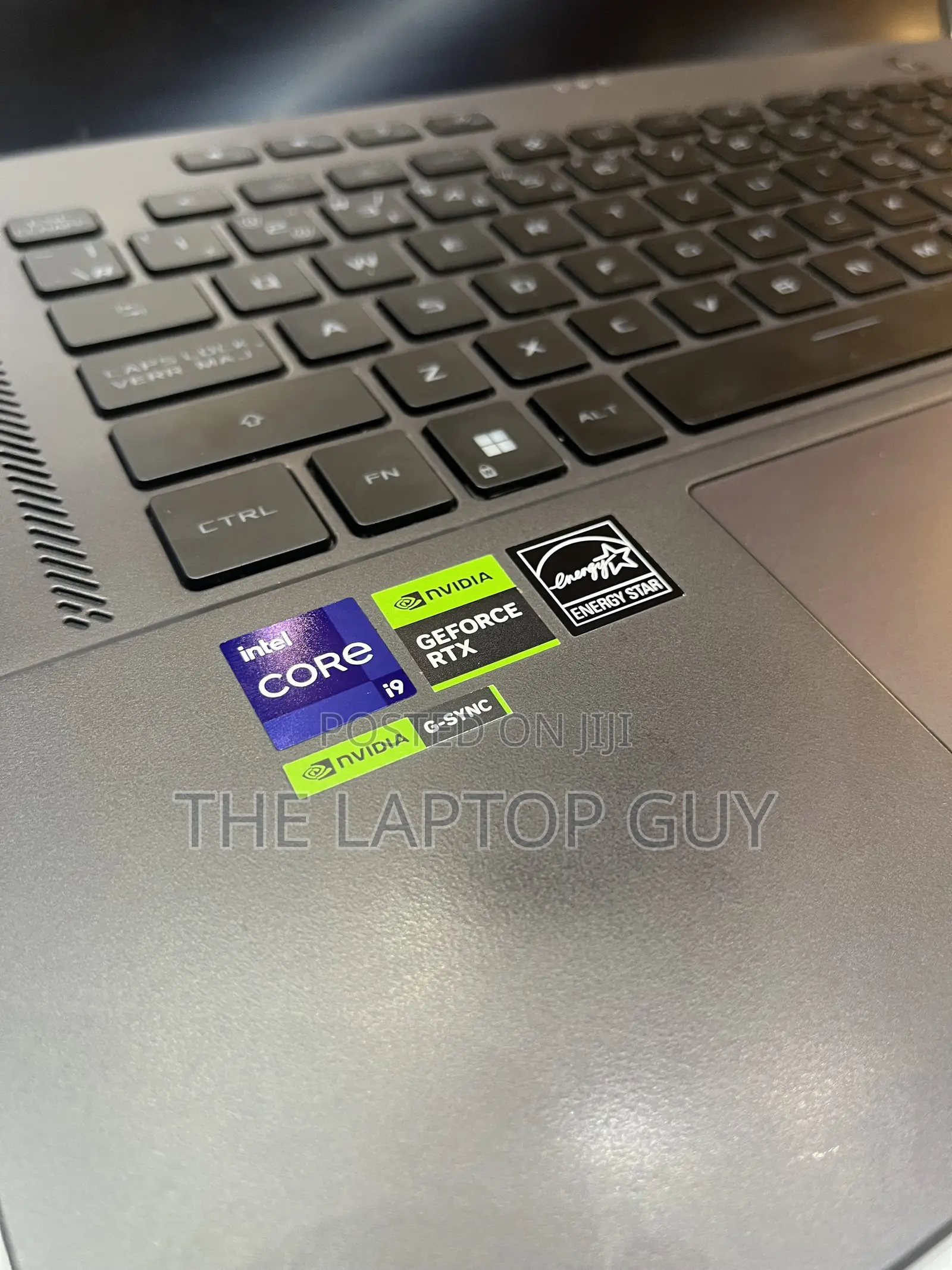 Laptop Asus ROG Zephyrus G16 16GB Intel Core i9 SSD 1T