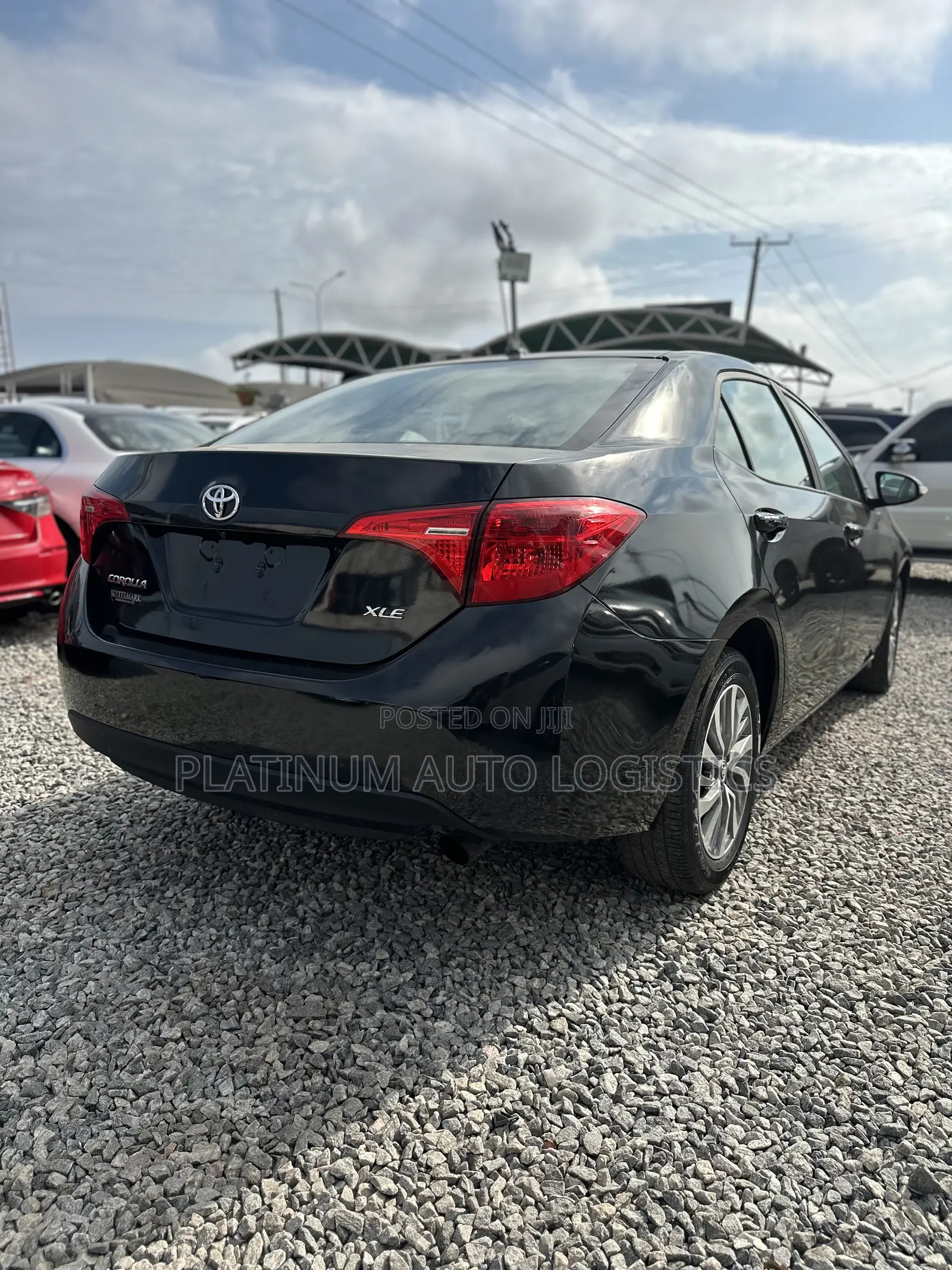 Toyota Corolla XLE 4dr Sedan (1.8L 4cyl CVT) 2017 Black