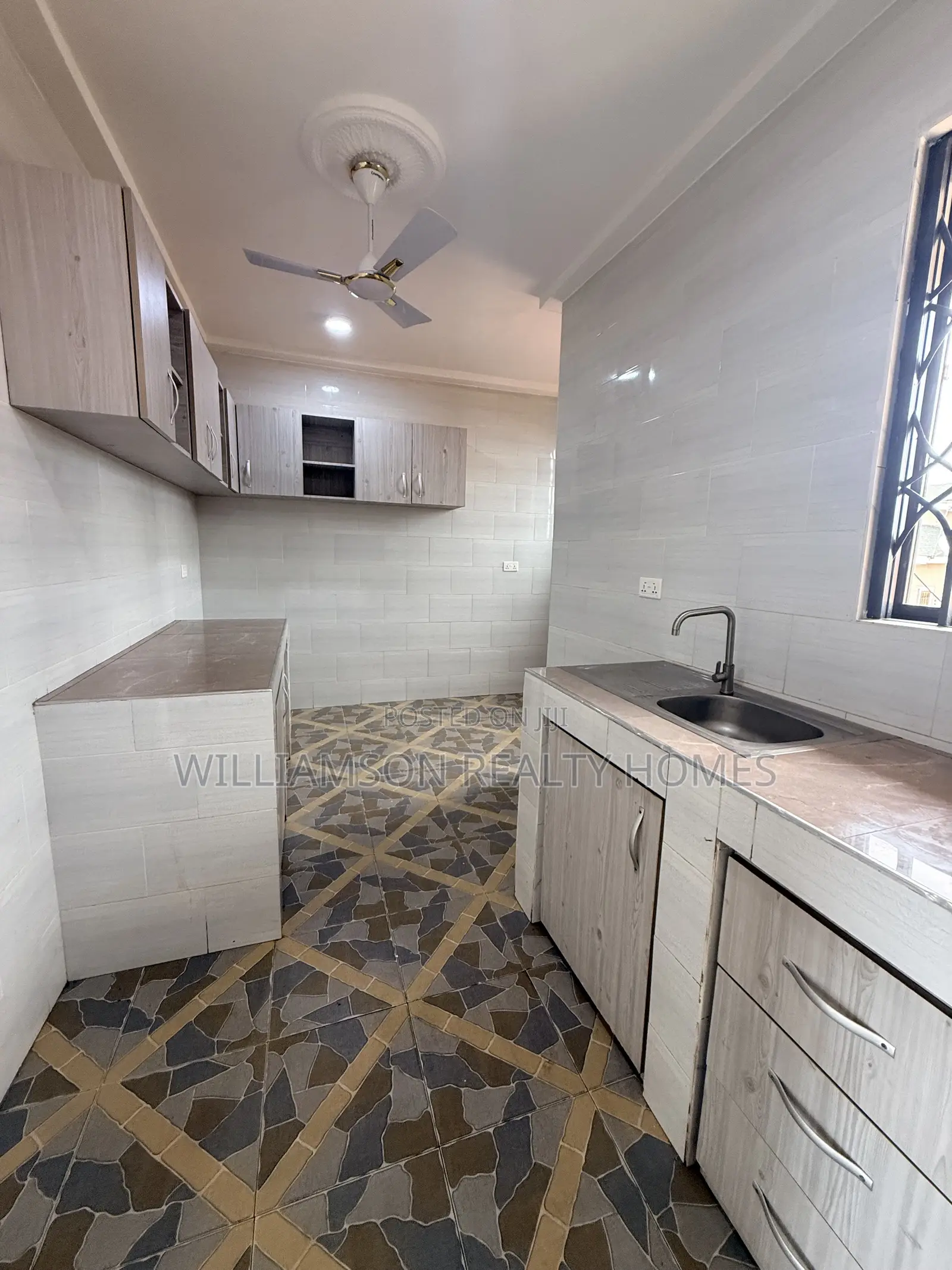2bdrm Apartment in Community 18 Area, Spintex for rent