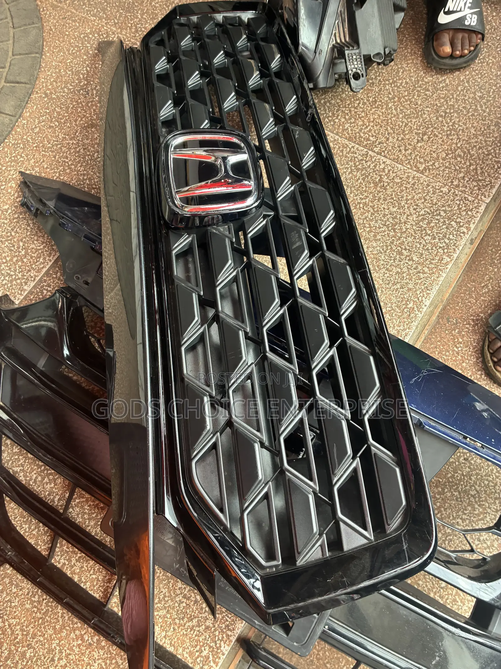 Front Grill HRV 2022-2023-2024 With Bonnet Mould