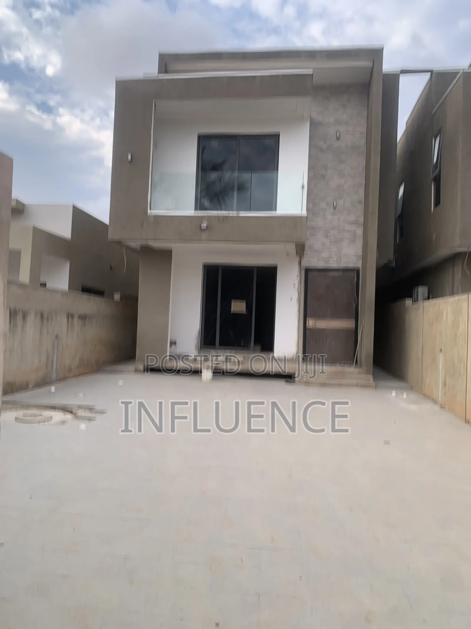 4bdrm House in Ogbojo, East Legon for sale