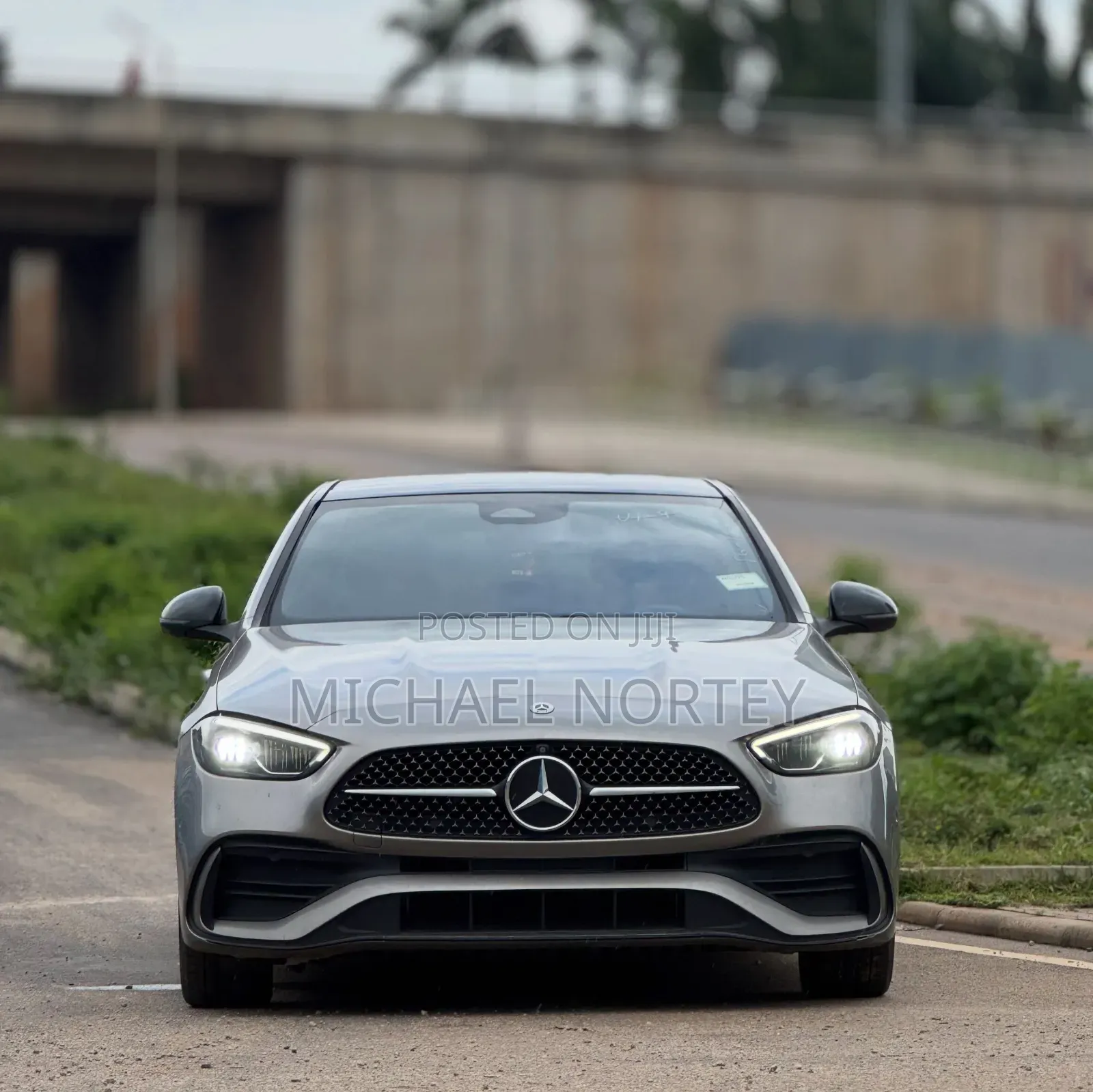Mercedes-Benz C300 2023 Gray