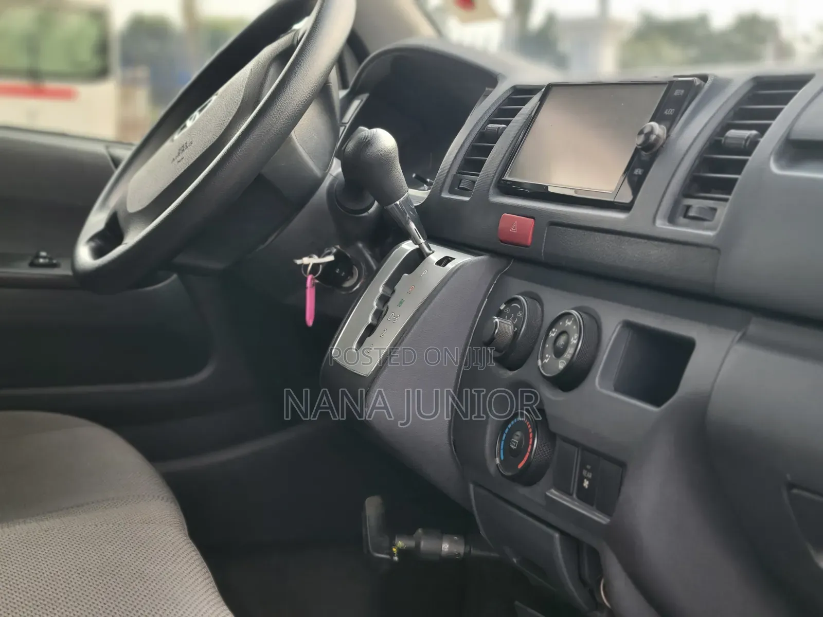 Toyota HiAce 2016 Black
