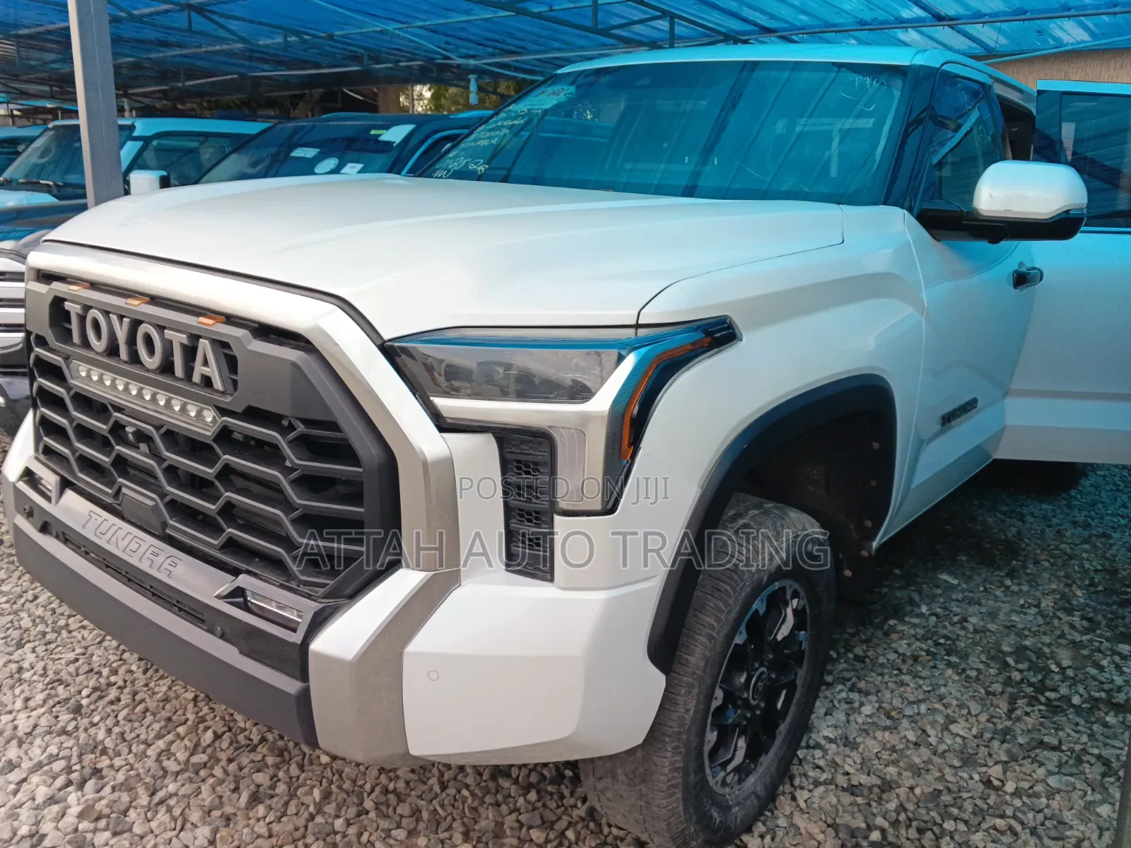 Toyota Tundra 2022 White