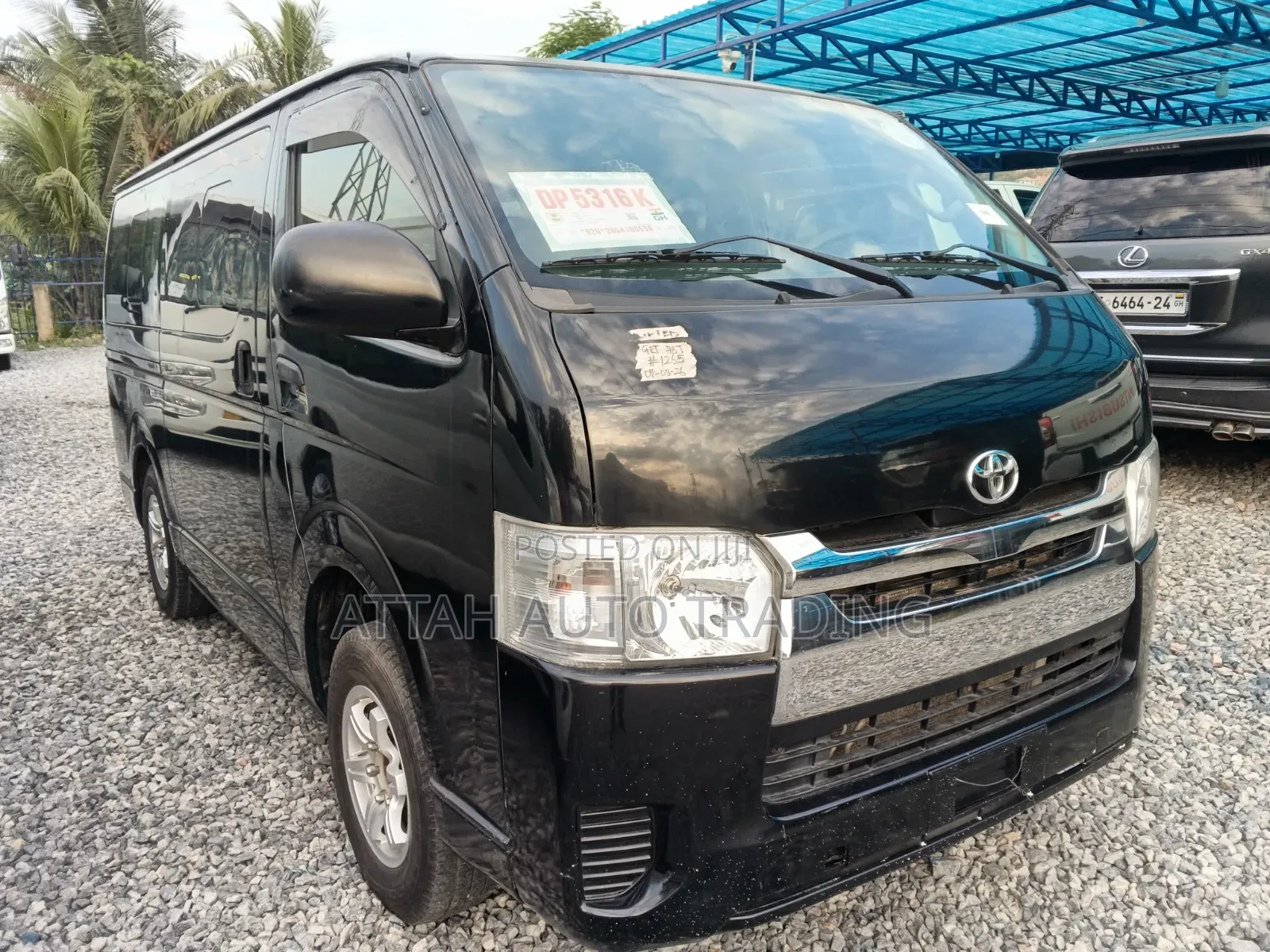 Toyota HiAce 2016 Black