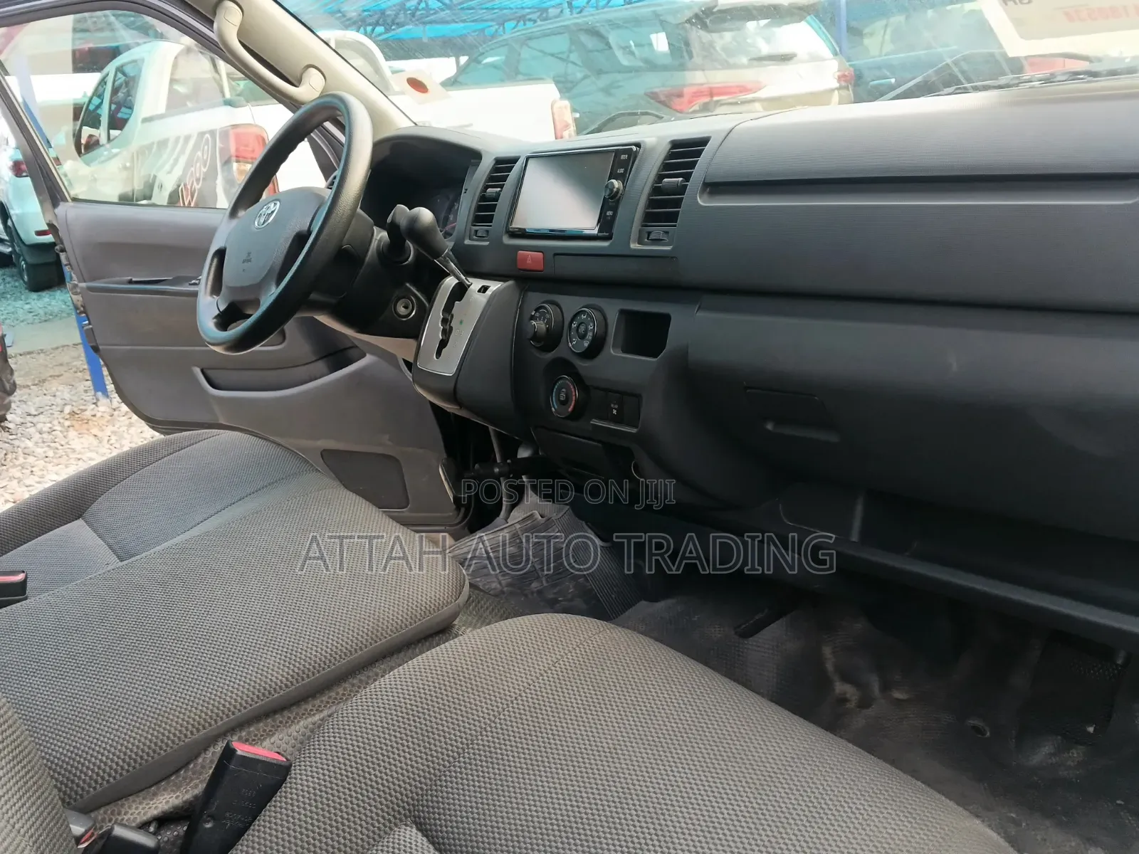 Toyota HiAce 2010 Black