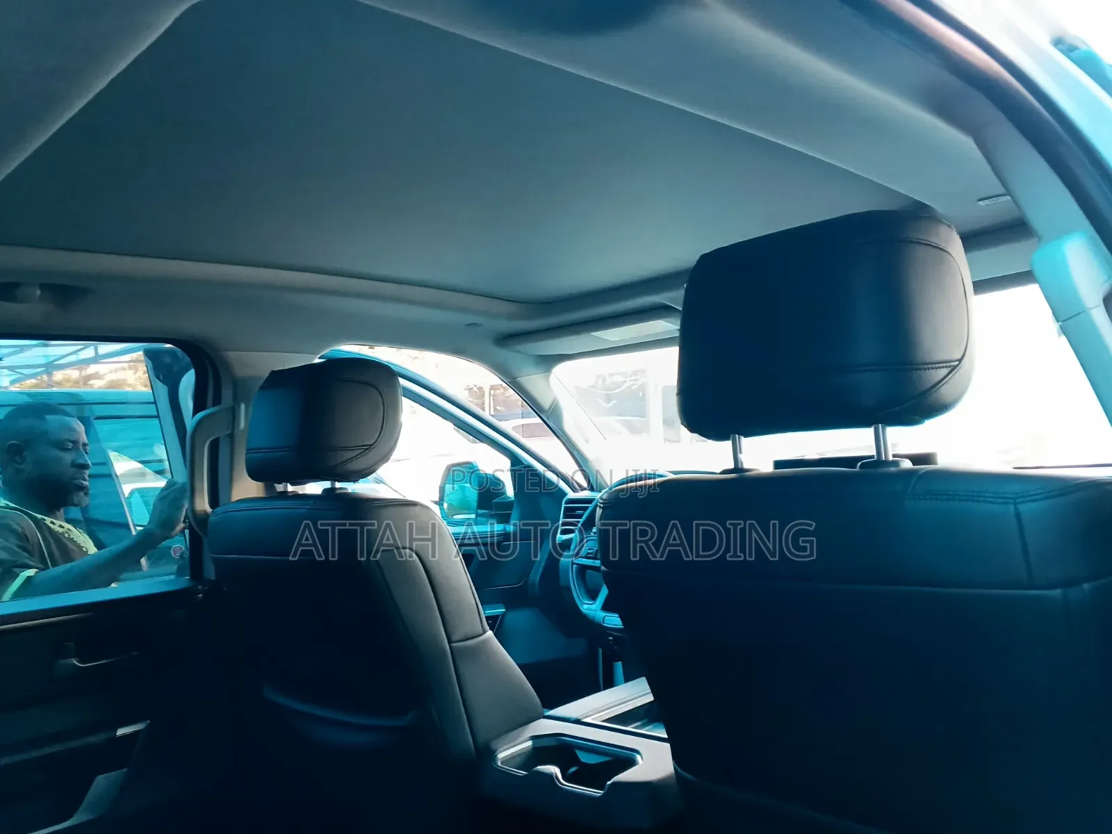 Toyota HiAce 2016 Black
