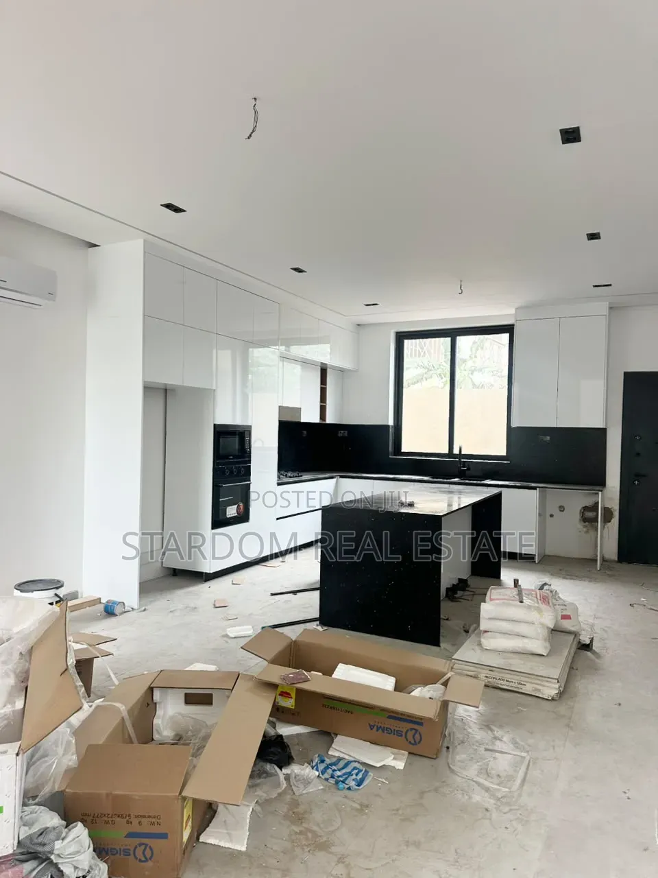 4bdrm Duplex in Spintex Road, Manet Junction for sale