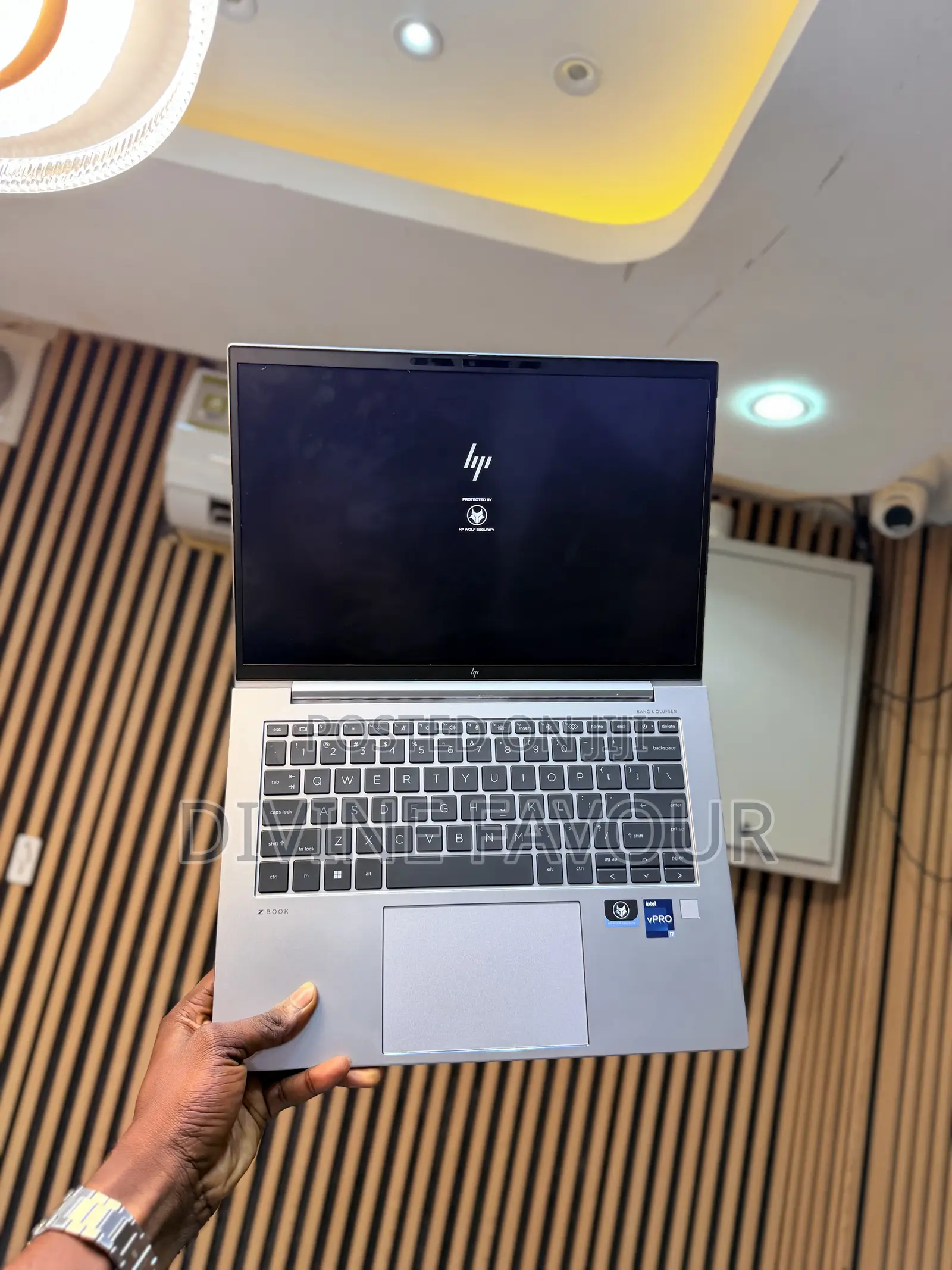 Laptop HP ZBook Firefly 14 G10 32GB Intel Core i7 SSD 512GB
