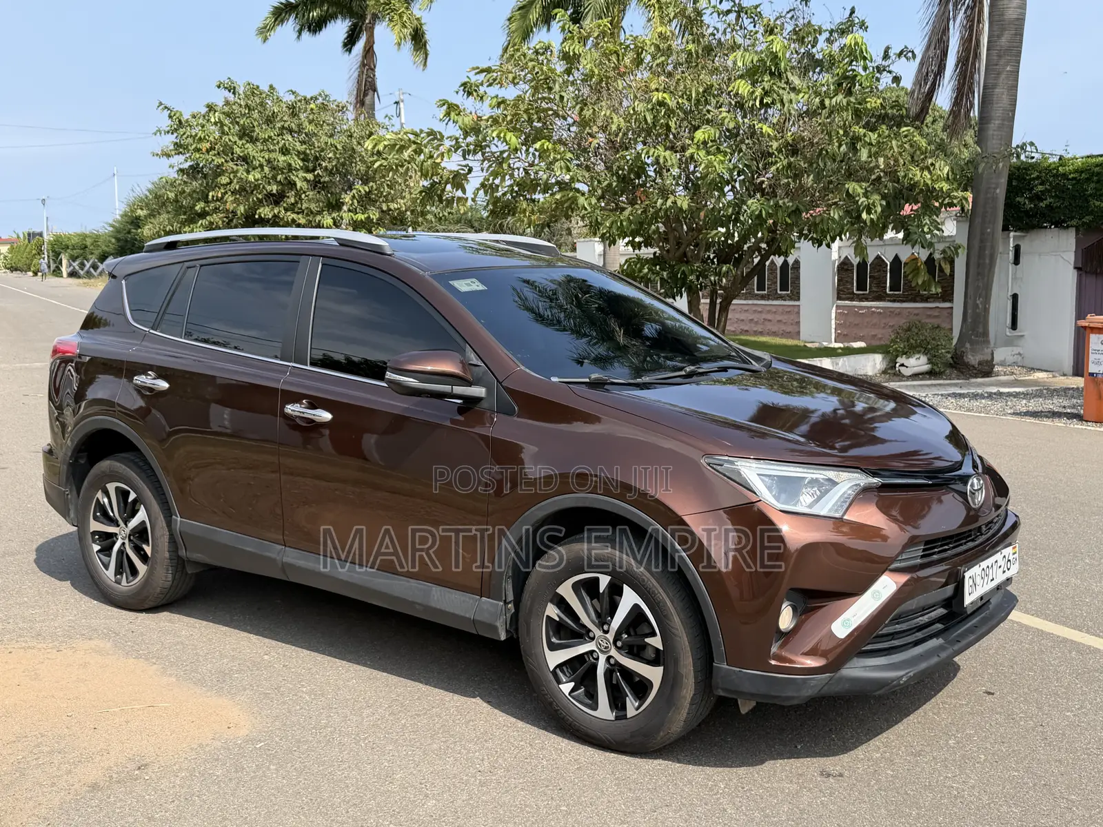 Toyota RAV4 SE FWD (2.5L 4cyl 6A) 2016 Brown