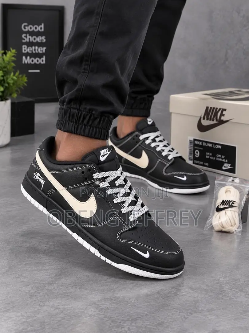 Original Nike SB Dunk Low Stussy