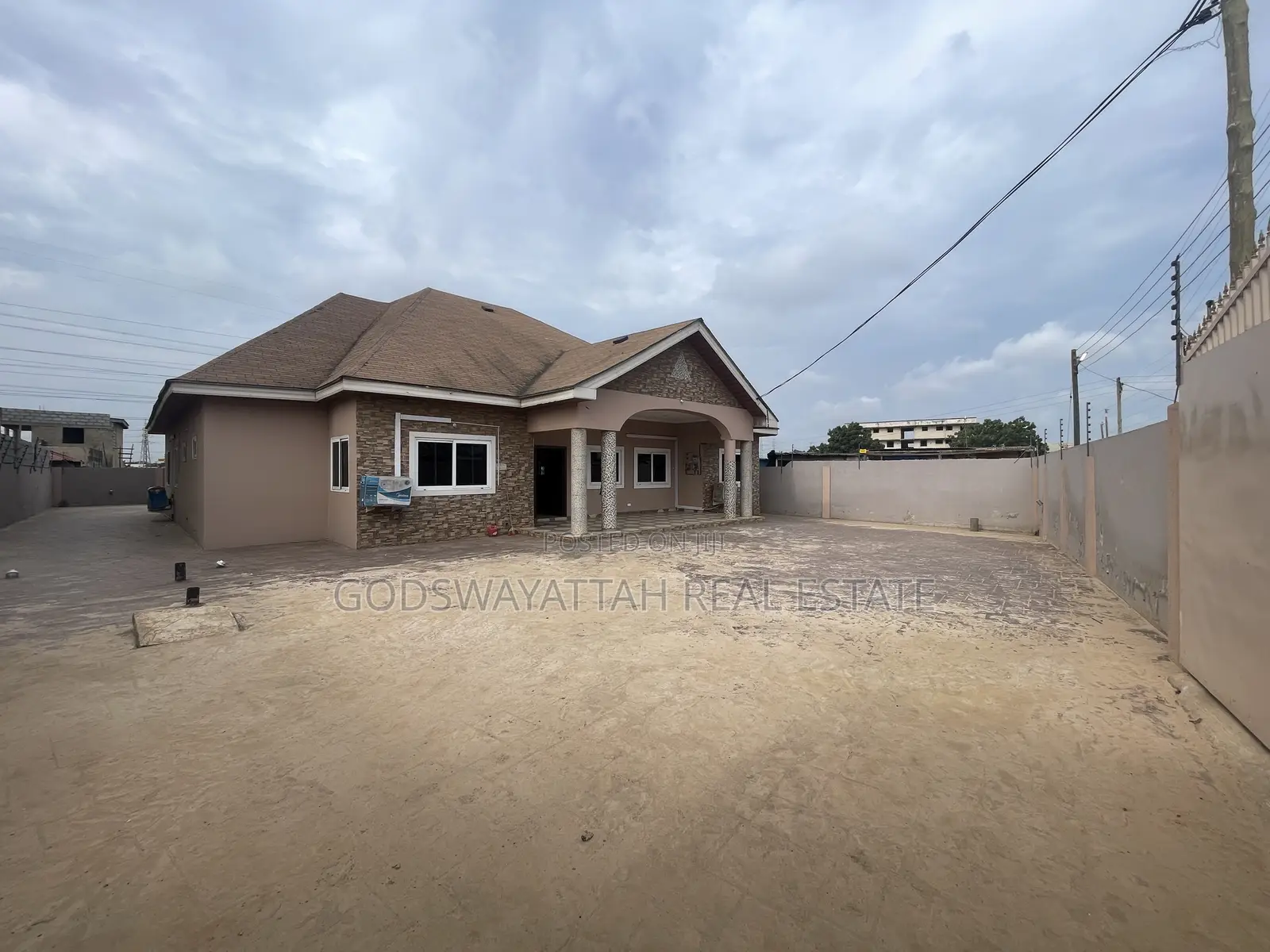 5bdrm House in East Legon, Adjiriganor for rent