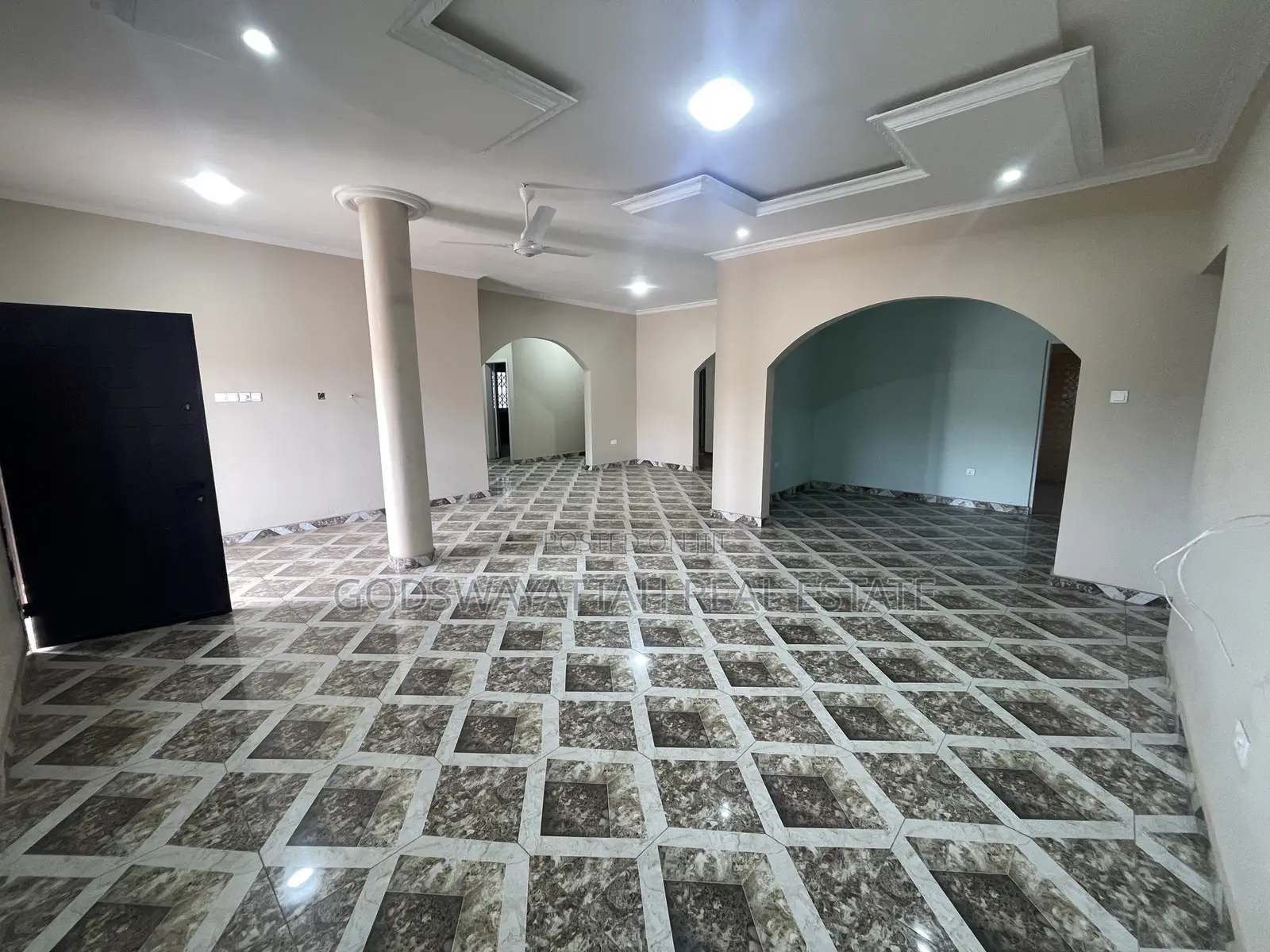 5bdrm House in East Legon, Adjiriganor for rent