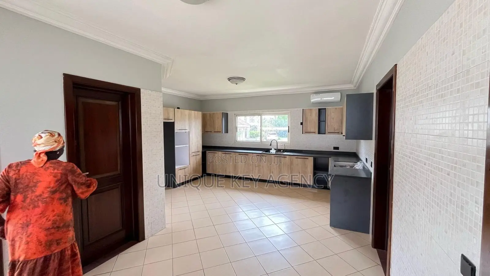 5bdrm House in Unique Key Agency, East Legon for sale