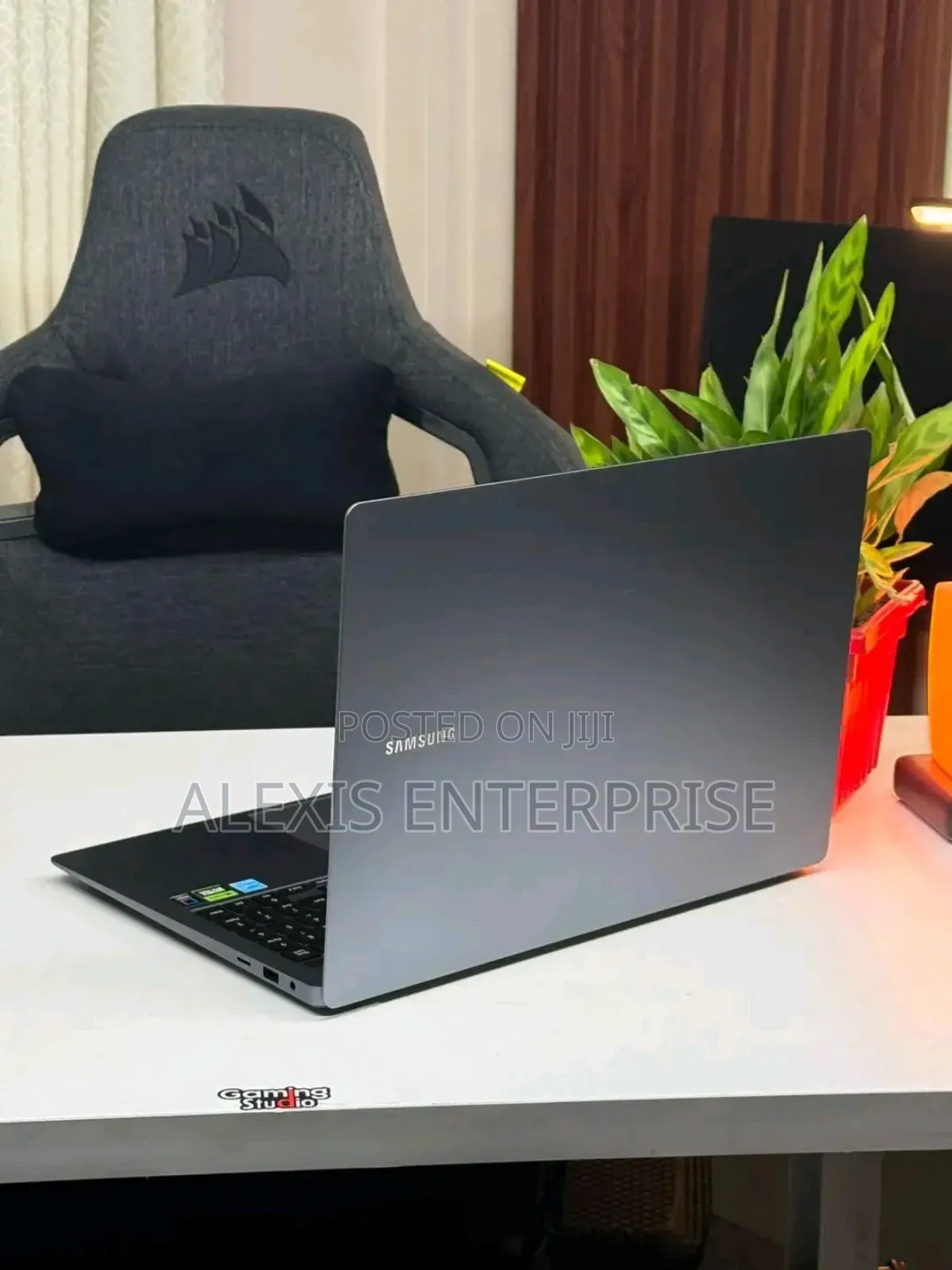 New Laptop Samsung Galaxy Book5 Pro 32GB Intel Core i7 SSD 1T