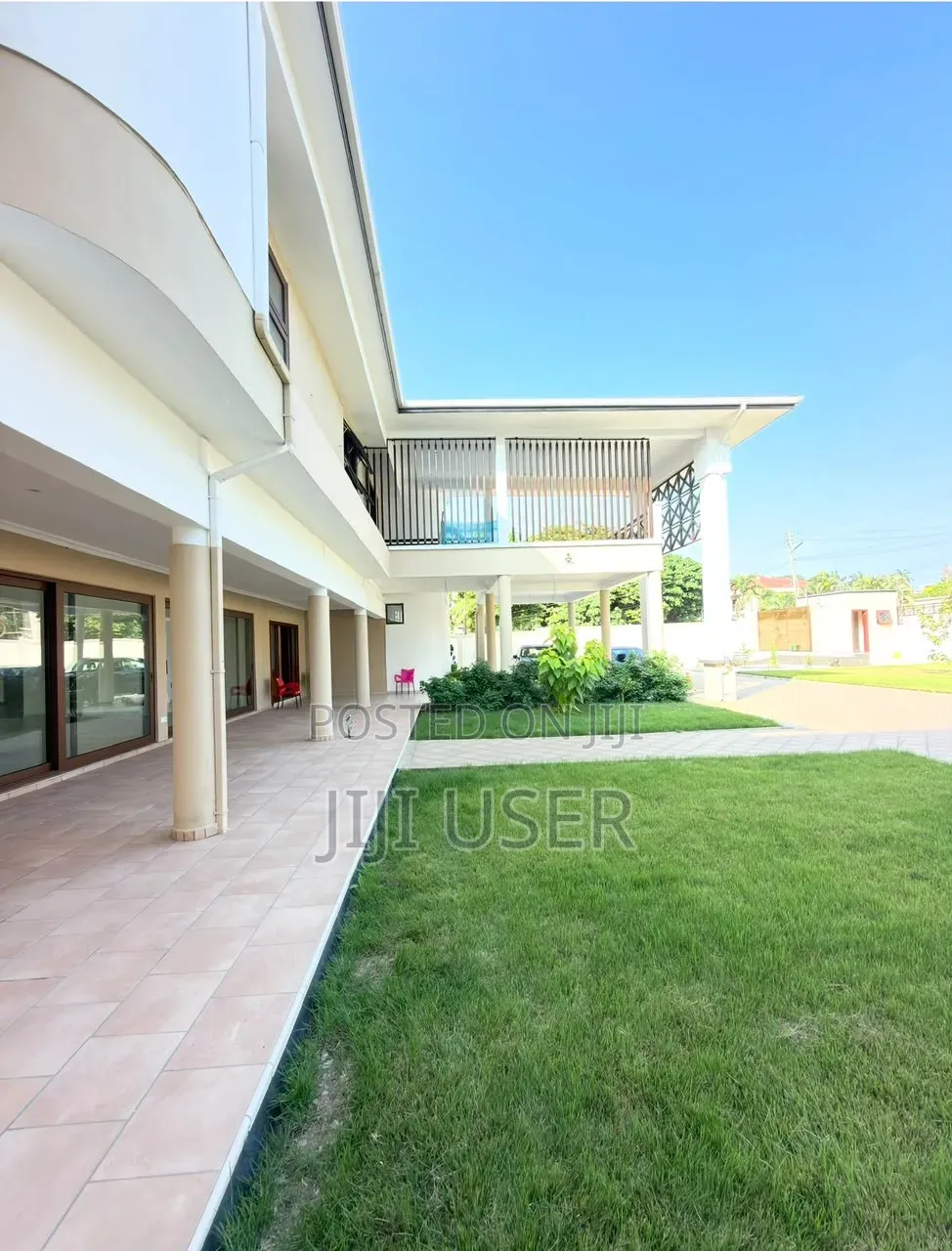 7bdrm House in Airport Residential for sale