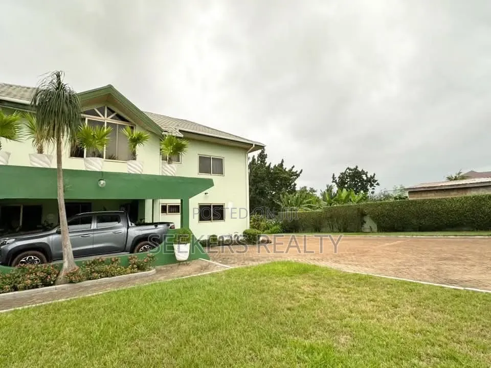 6bdrm House in Ghana Flag for sale