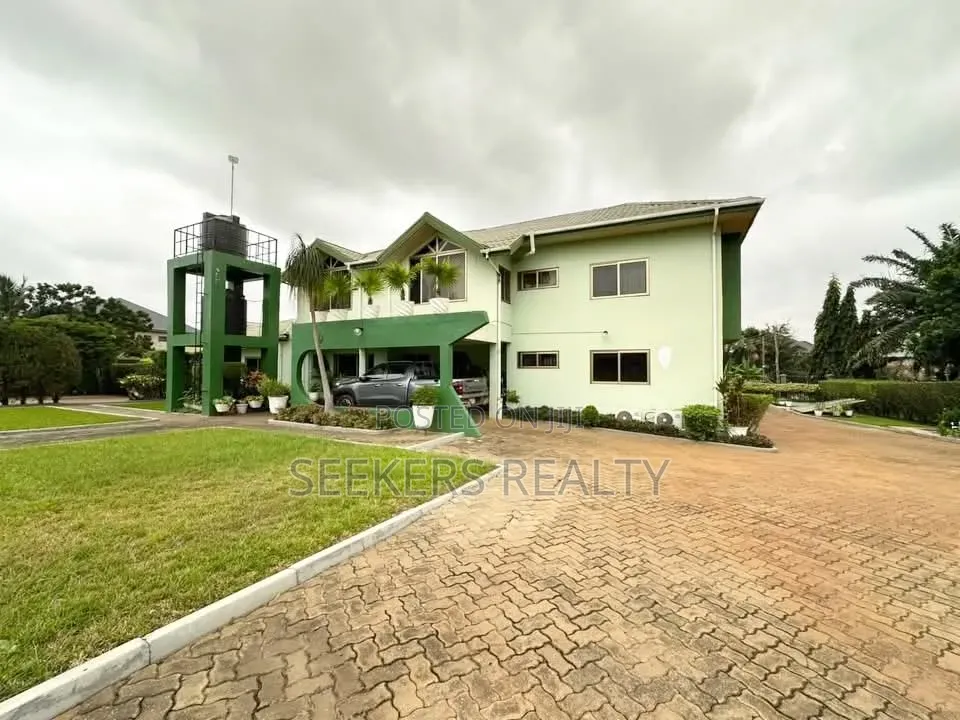 6bdrm House in Ghana Flag for sale