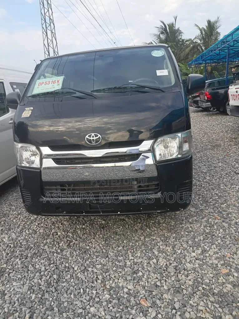 Toyota IST 2016 Black