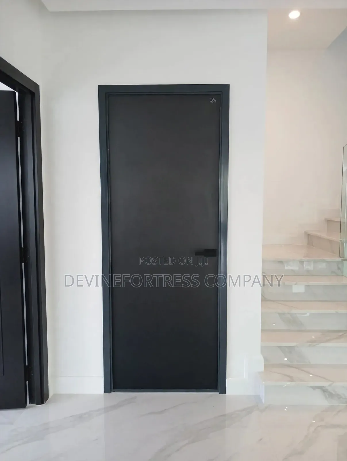 High Quality Turkish Bathroom Solid Glass Doors