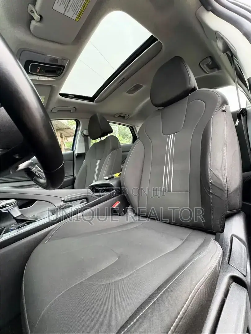 Hyundai Elantra 2021 Blue