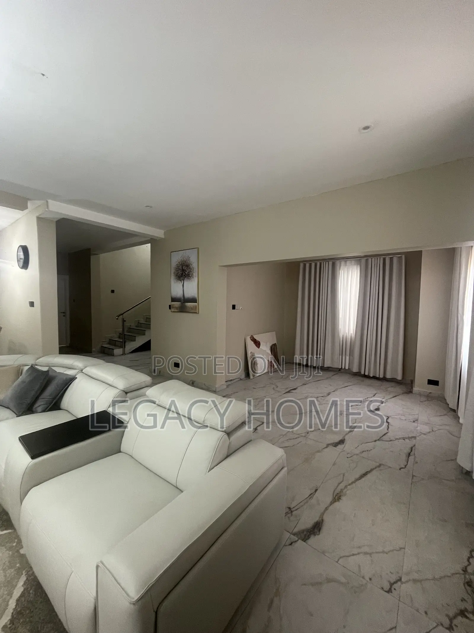 Furnished 4bdrm Townhouse / Terrace in Labone for rent
