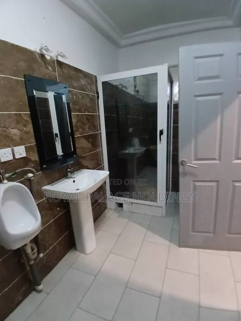 4bdrm House in East Legon Hills, School Junction for rent