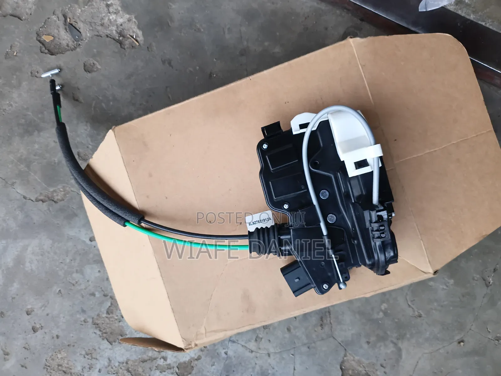 Kia Sorrento 2012 Door Lock
