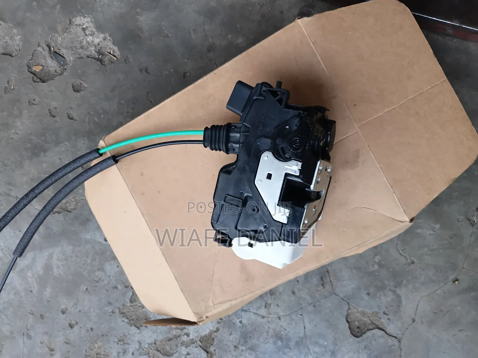 Kia Sorrento 2012 Door Lock