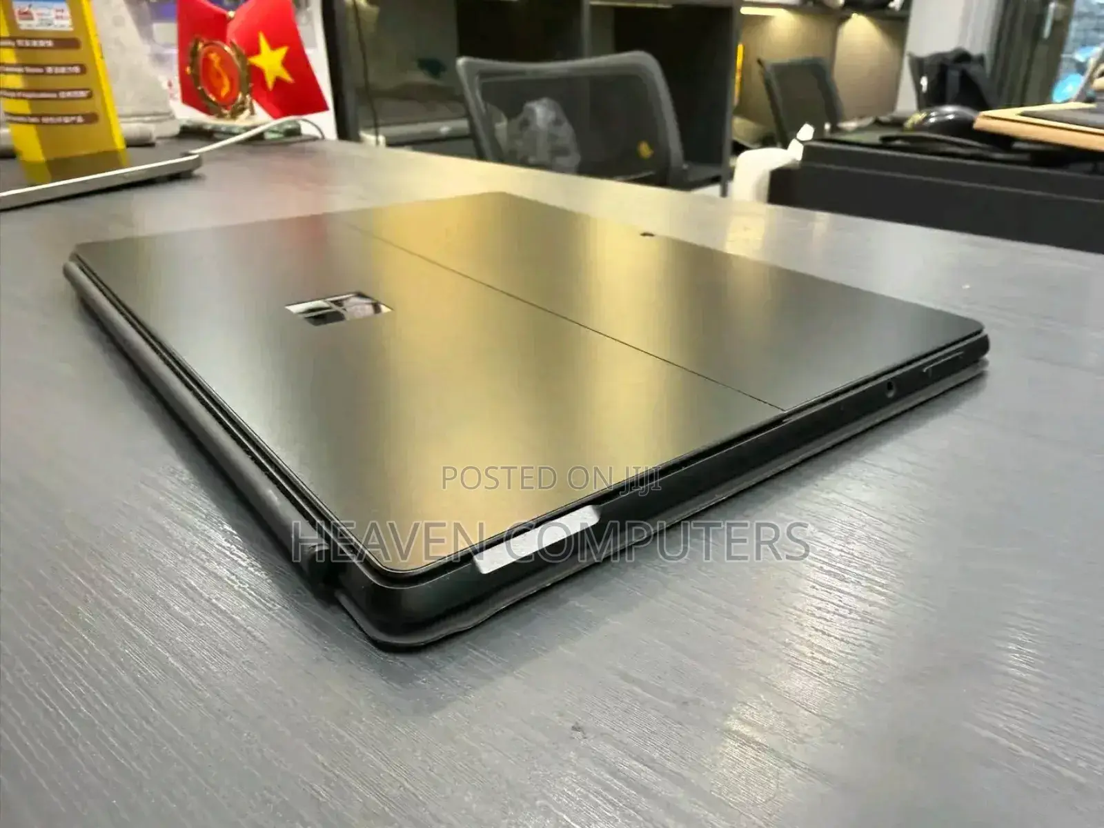 New Microsoft Surface Pro 512 GB Black