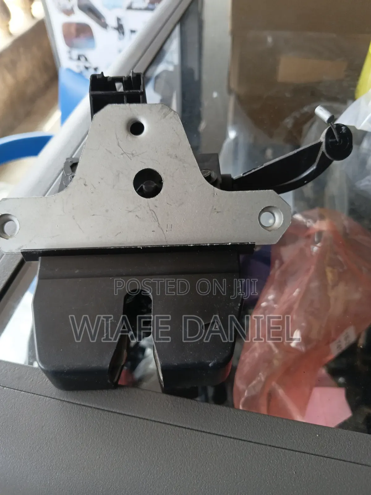 Ford Escape2013 Boot Locker