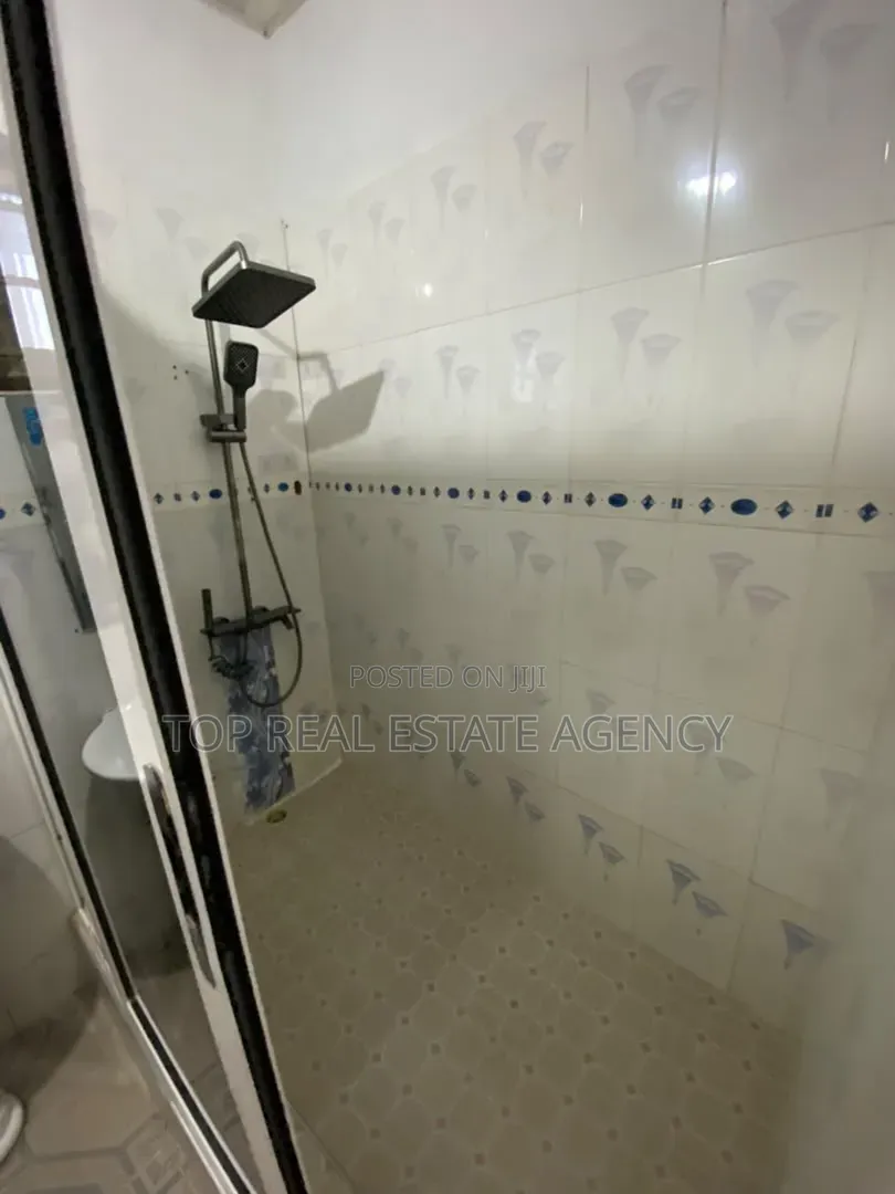 2bdrm Apartment in Asofa, Ofankor for rent