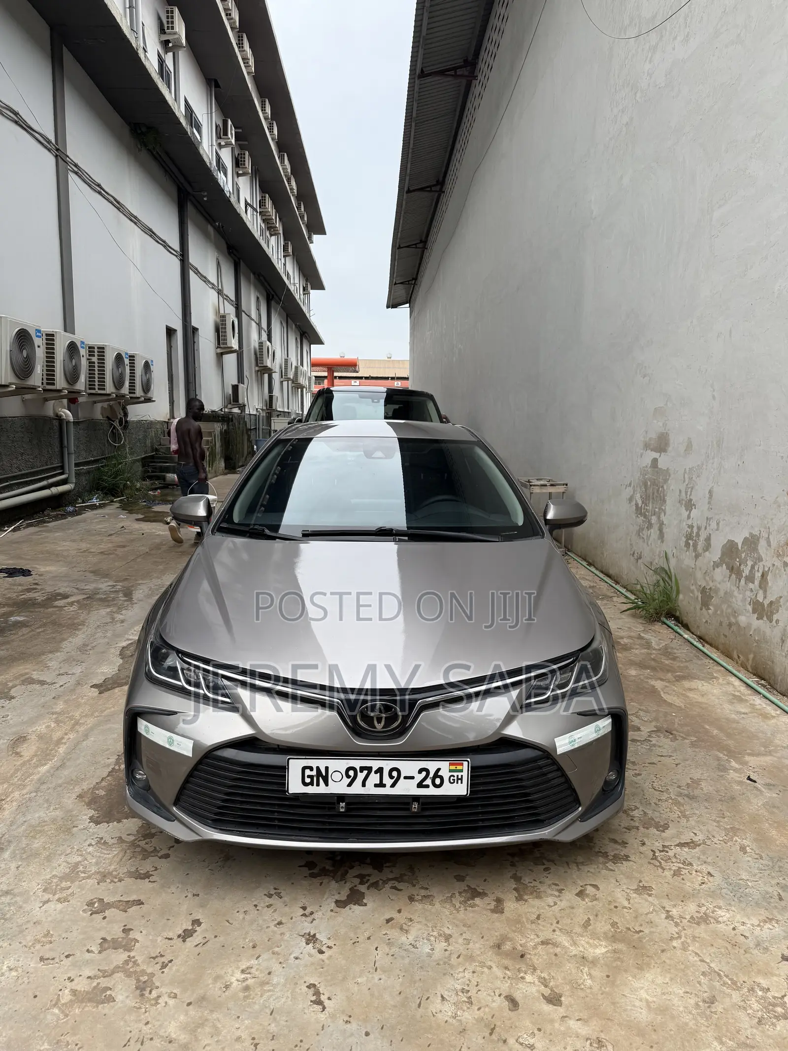 Toyota Corolla XLE 2020 Silver